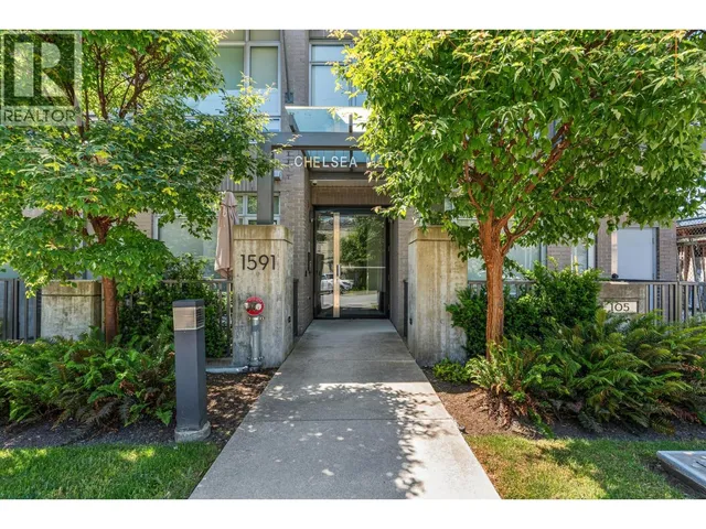 202 - 1591 BOWSER AVENUE, North Vancouver 3