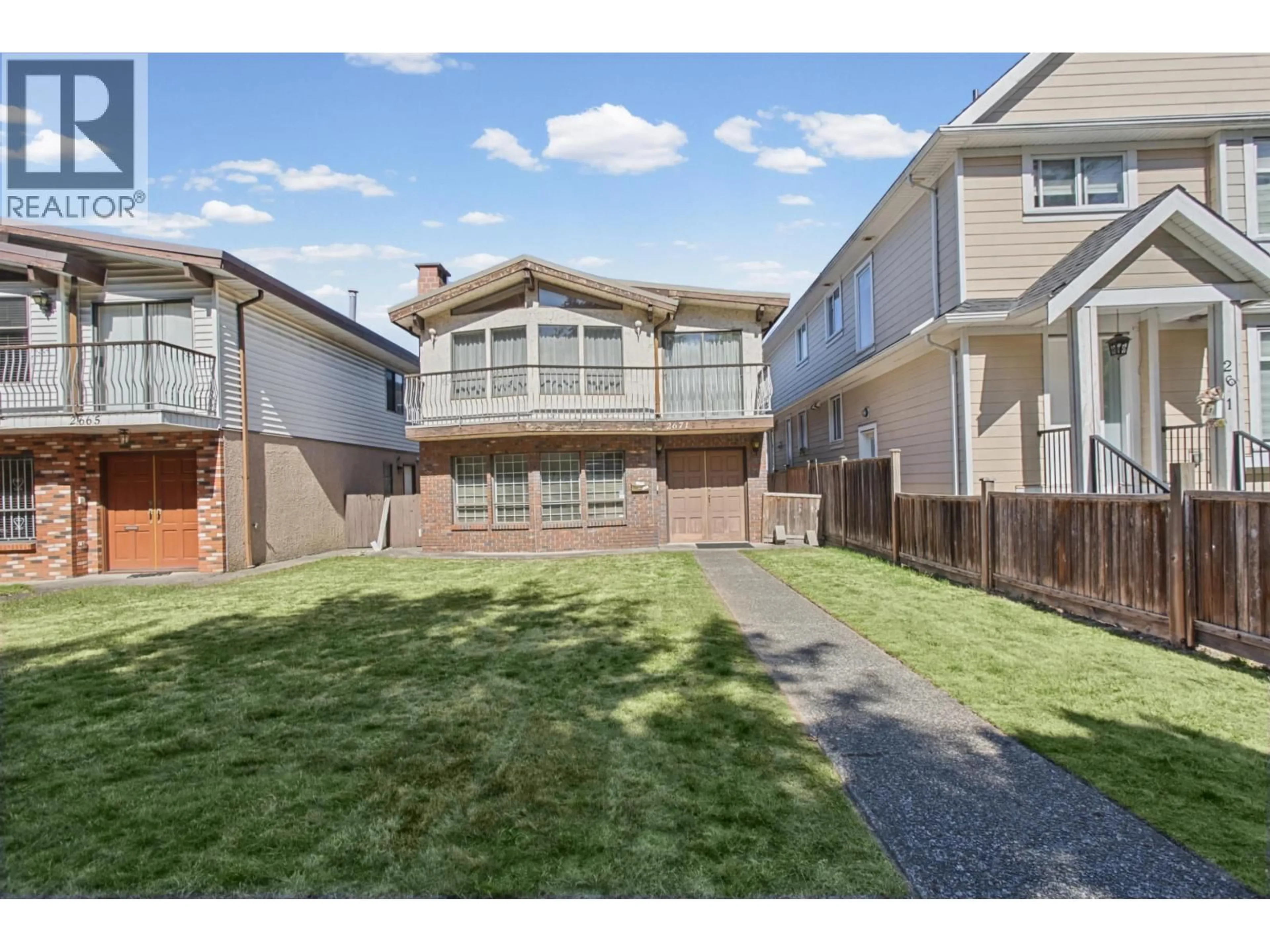 A pic from outside/outdoor area/front of a property/back of a property/a pic from drone, street for 2671 41ST AVENUE, Vancouver British Columbia V5R2W6