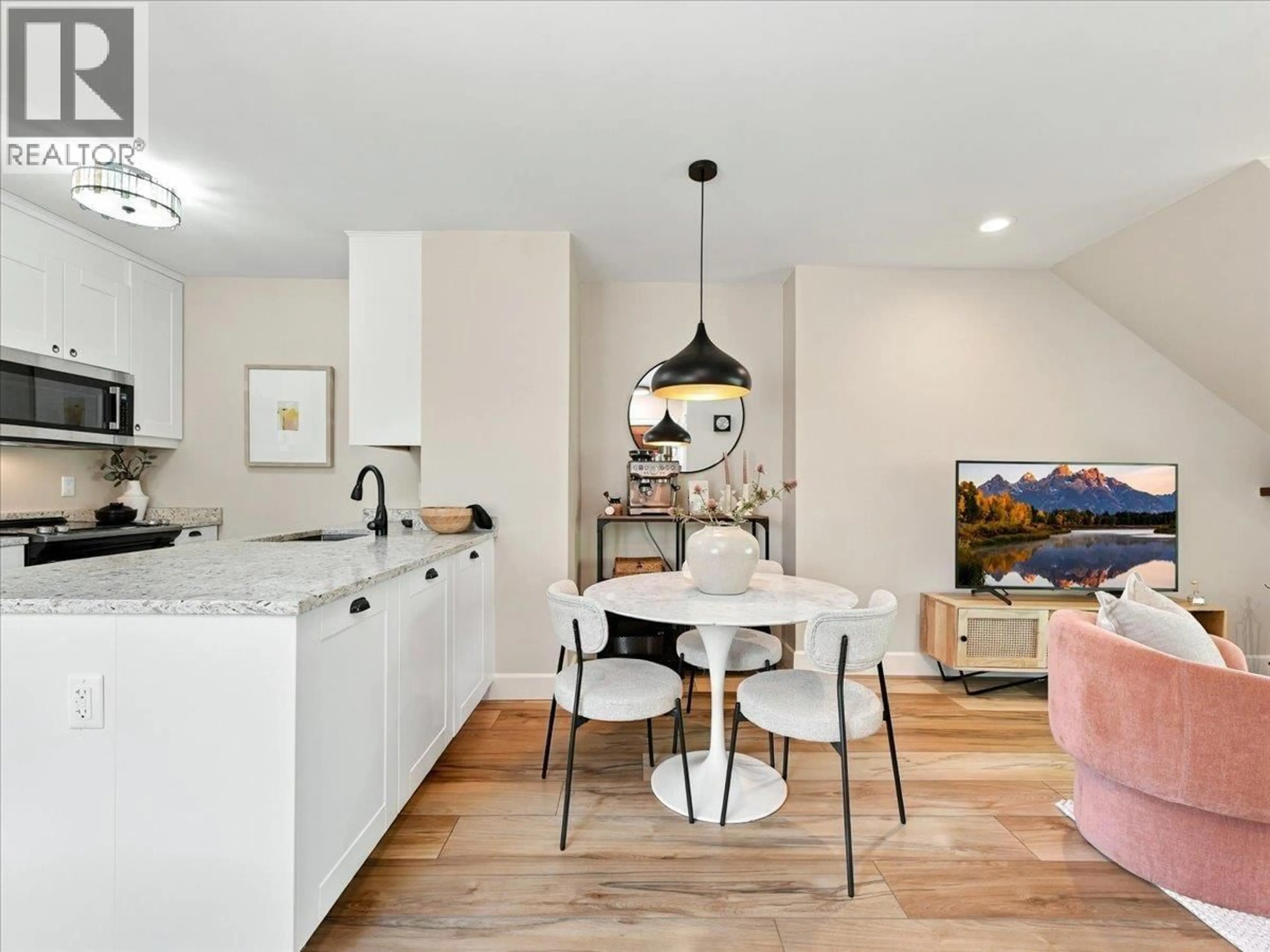 Open concept kitchen, unknown for 3454 3RD AVENUE, Vancouver British Columbia V6R1L5