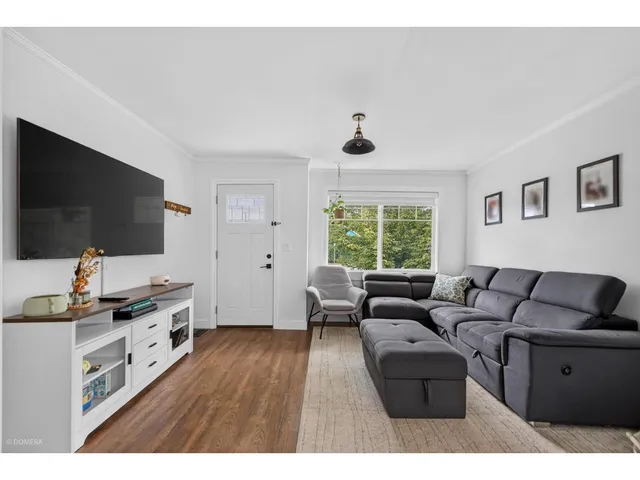 45407 WELLINGTON AVENUE, Chilliwack 5