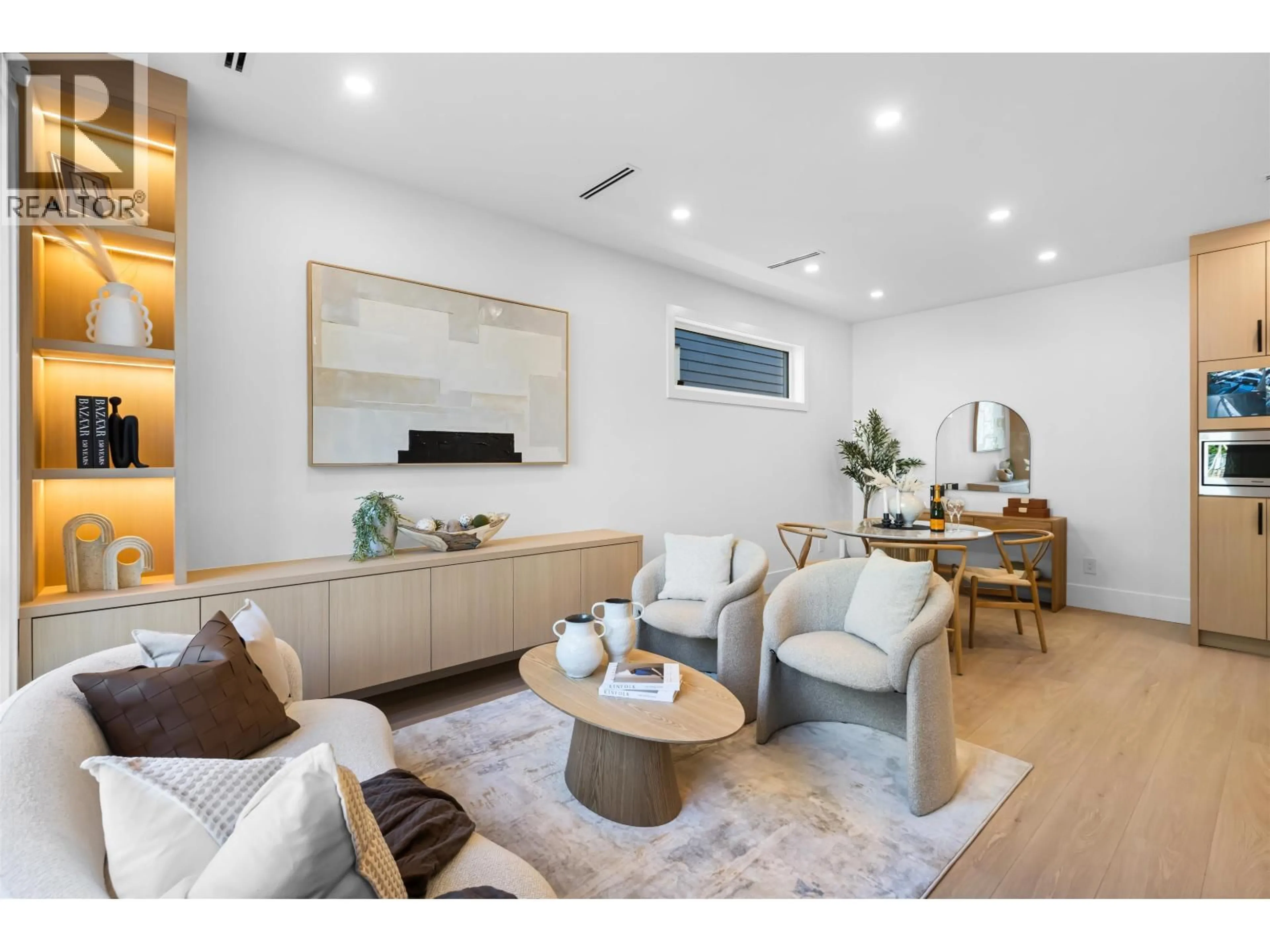 Living room with furniture, unknown for 2 - 6831 SALISBURY AVENUE, Burnaby British Columbia V5E2Z4