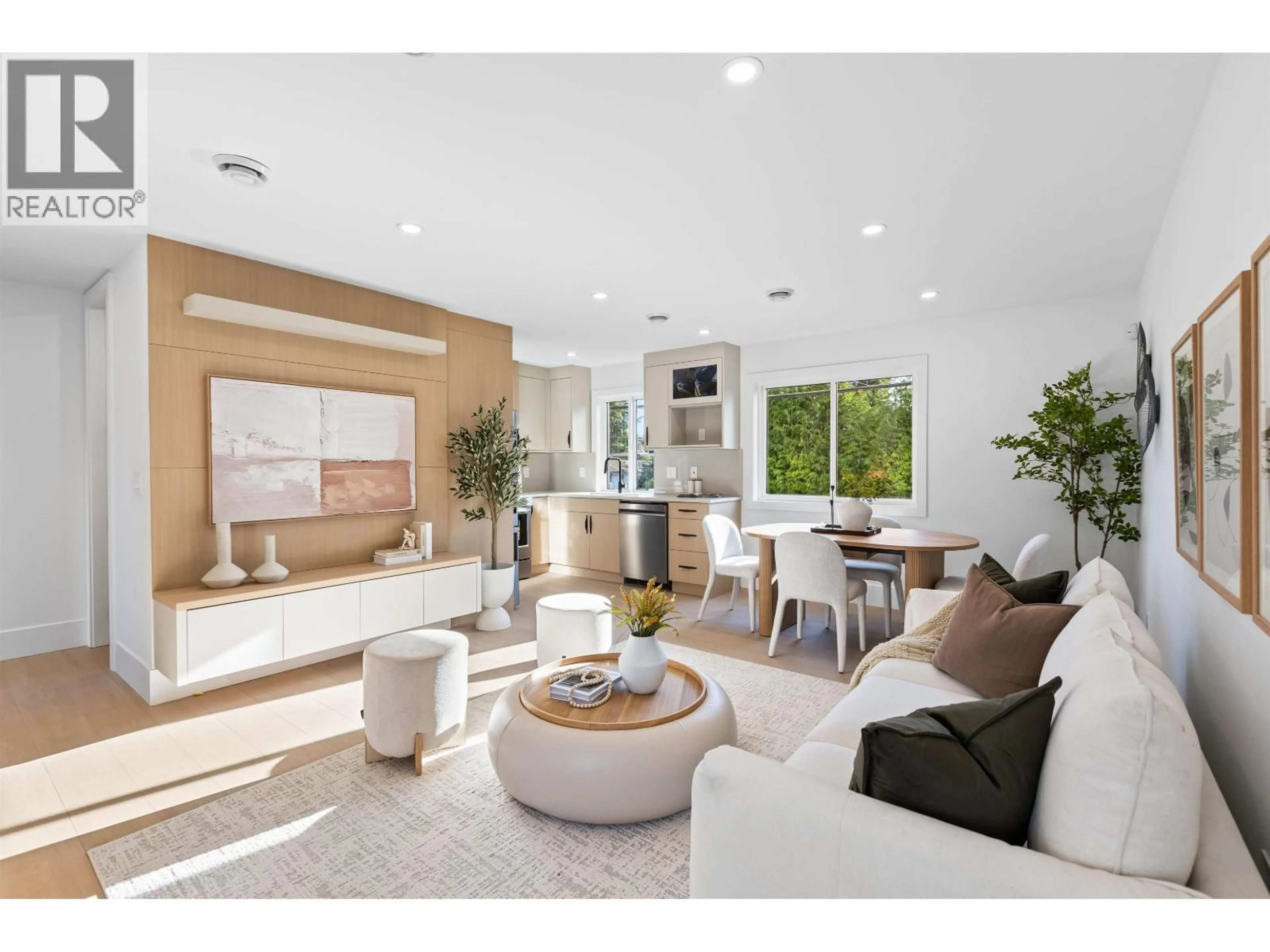 Living room with furniture, unknown for 3 - 6831 SALISBURY AVENUE, Burnaby British Columbia V5E2Z4