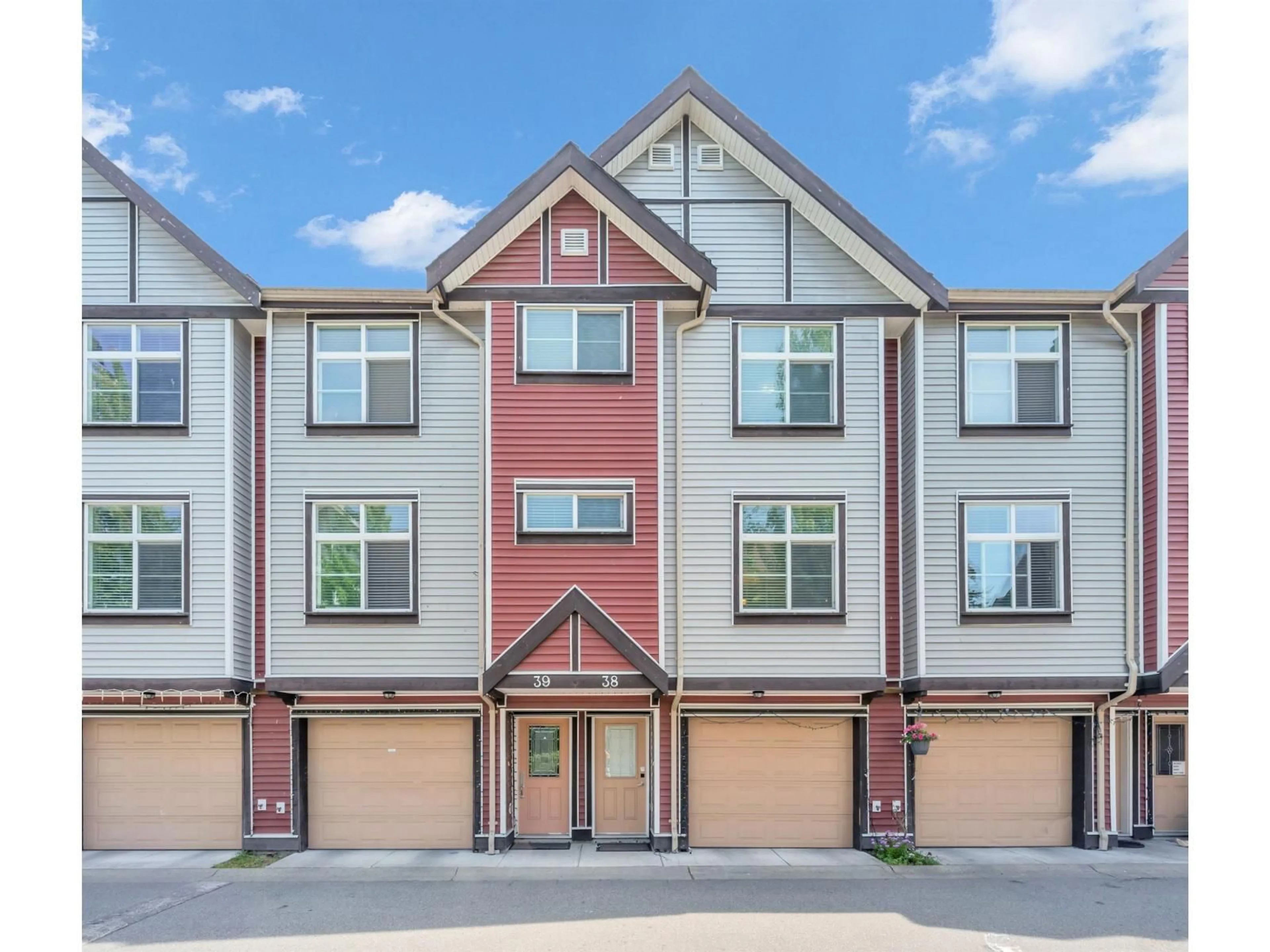 Unknown for 38 - 9405 121 STREET, Surrey British Columbia V3V0A9
