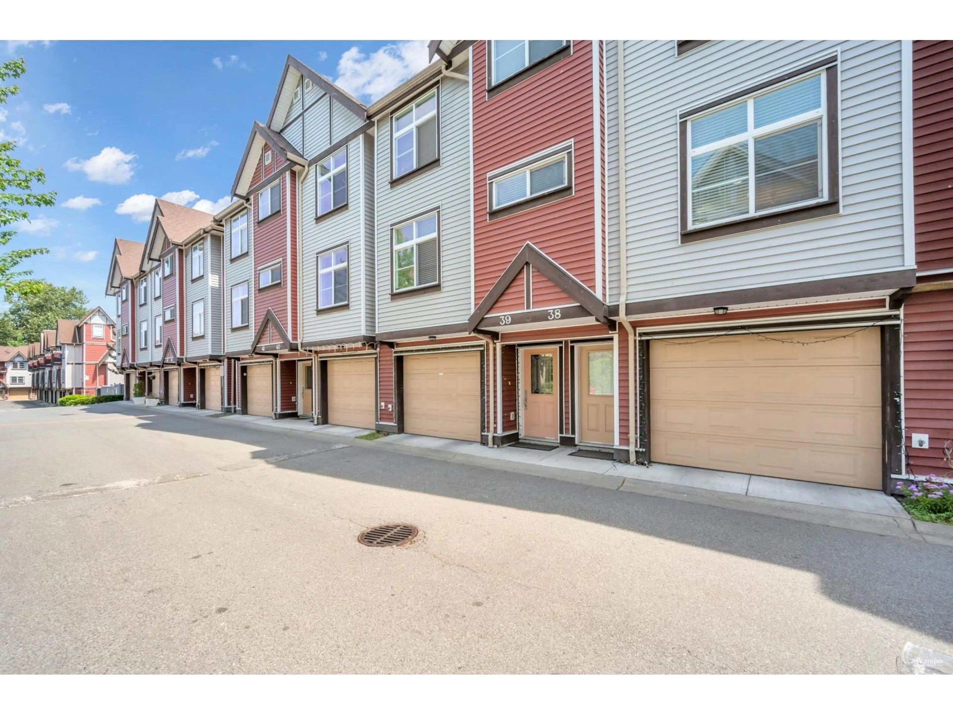 Unknown for 38 - 9405 121 STREET, Surrey British Columbia V3V0A9