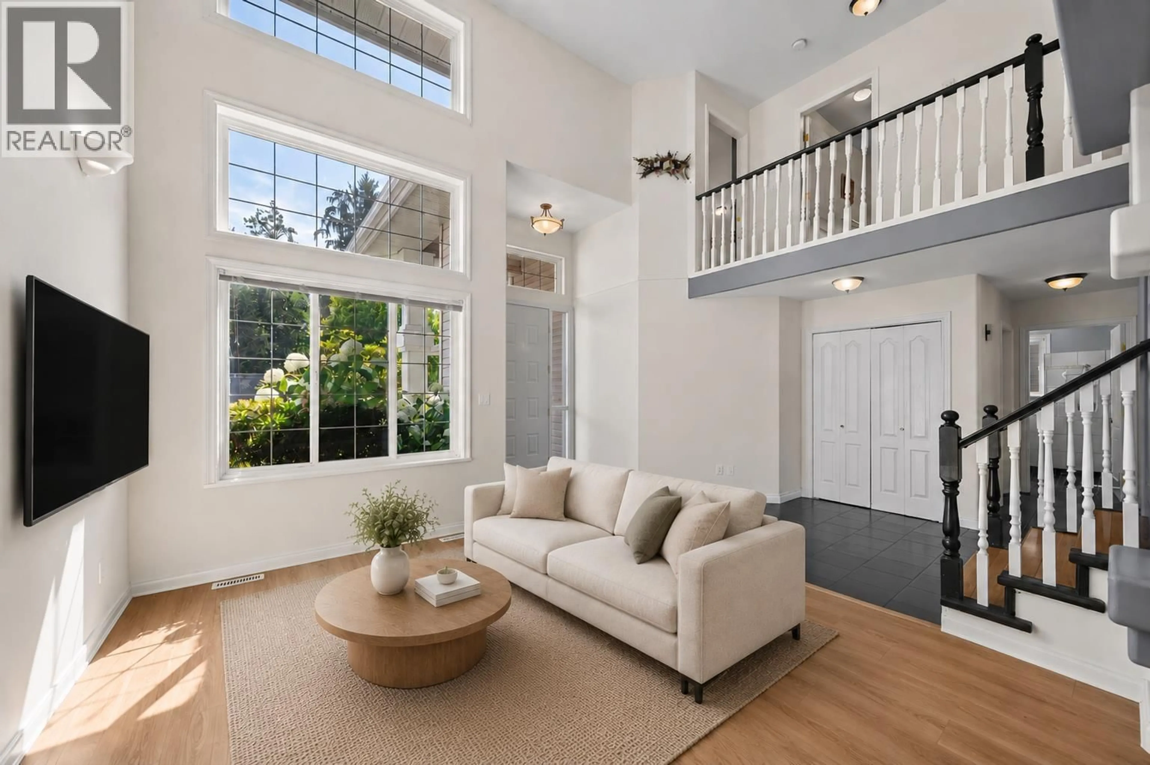 Living room with furniture, unknown for 12227 BONSON ROAD, Pitt Meadows British Columbia V3Y2L5