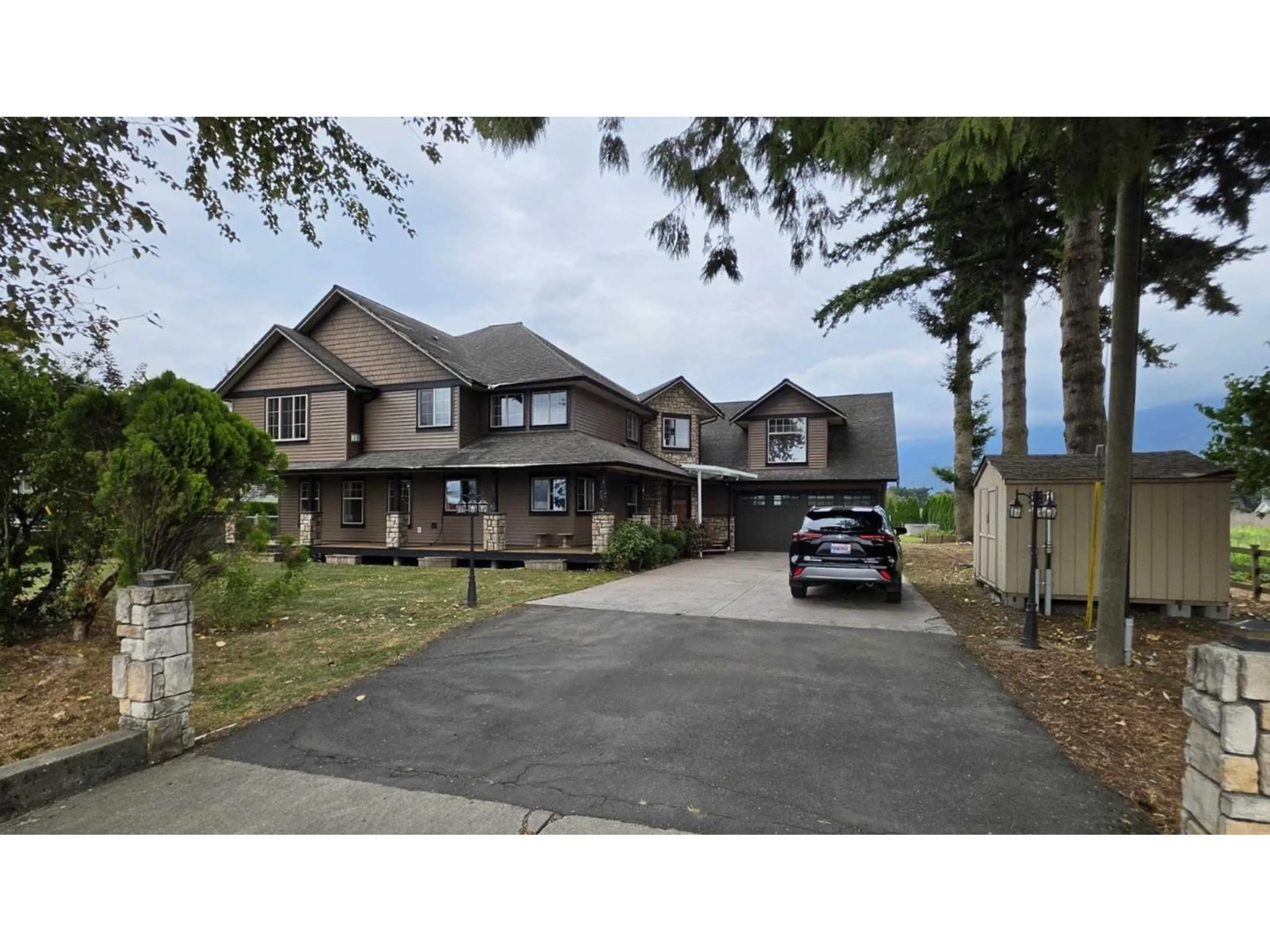 A pic from outside/outdoor area/front of a property/back of a property/a pic from drone, street for 8878 UPPER PRAIRIE ROAD, Chilliwack British Columbia V2P6H4