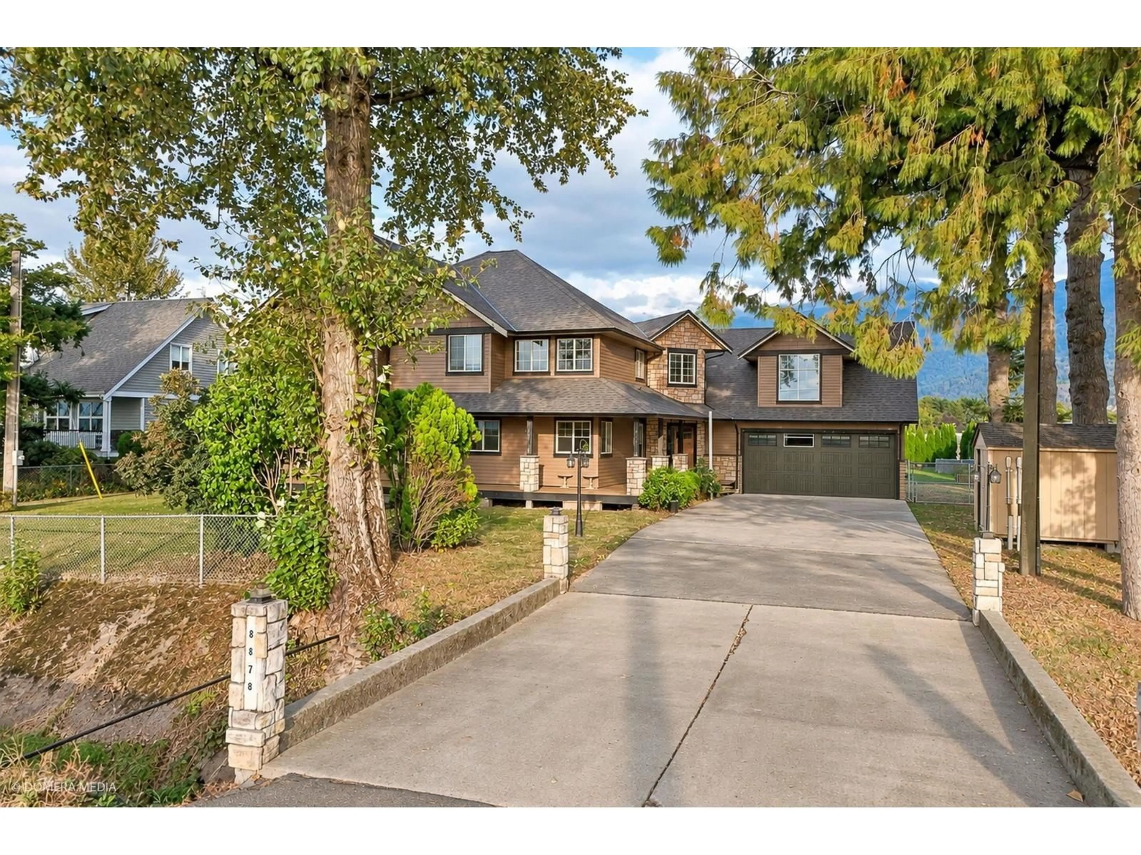 A pic from outside/outdoor area/front of a property/back of a property/a pic from drone, street for 8878 UPPER PRAIRIE ROAD, Chilliwack British Columbia V2P6H4