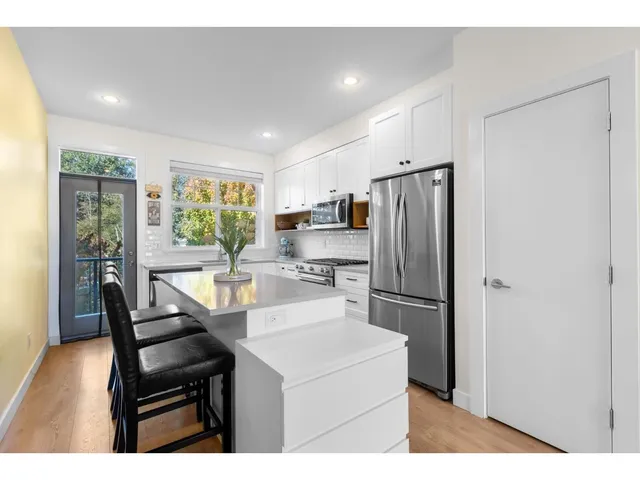 53 - 27735 ROUNDHOUSE DRIVE, Abbotsford 3