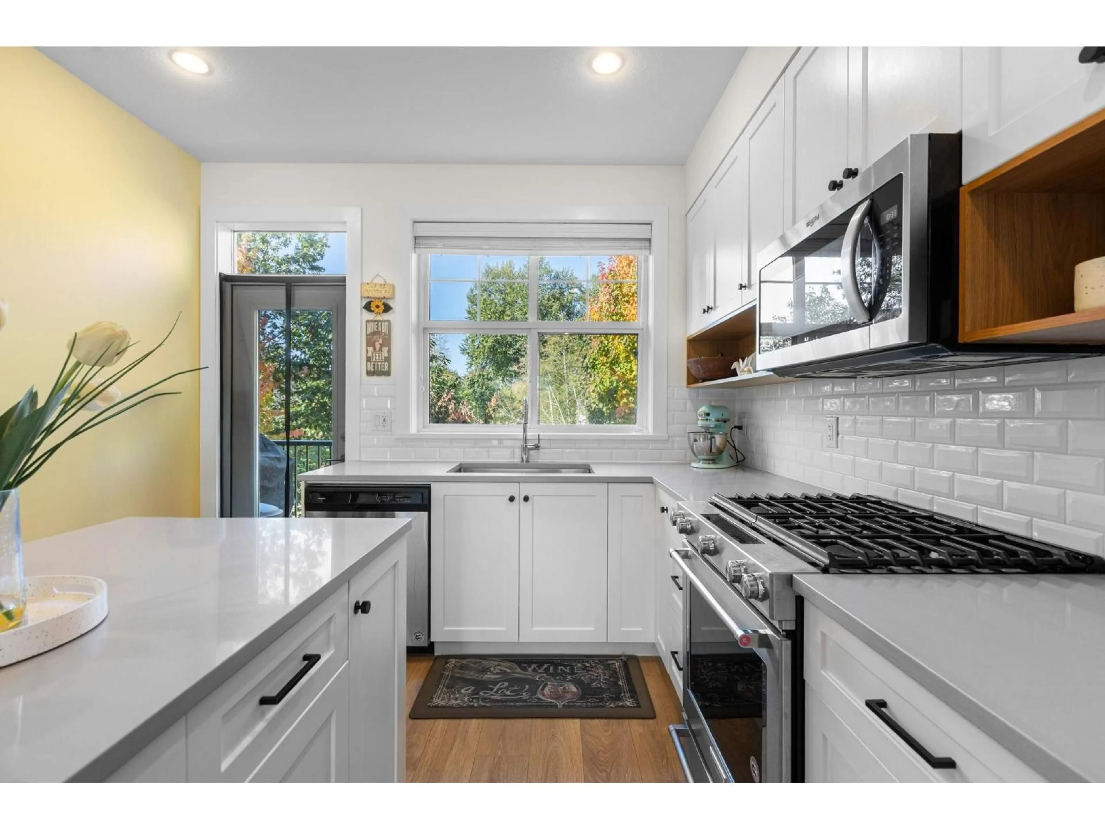 Open concept kitchen, unknown for 53 - 27735 ROUNDHOUSE DRIVE, Abbotsford British Columbia V4X0B9