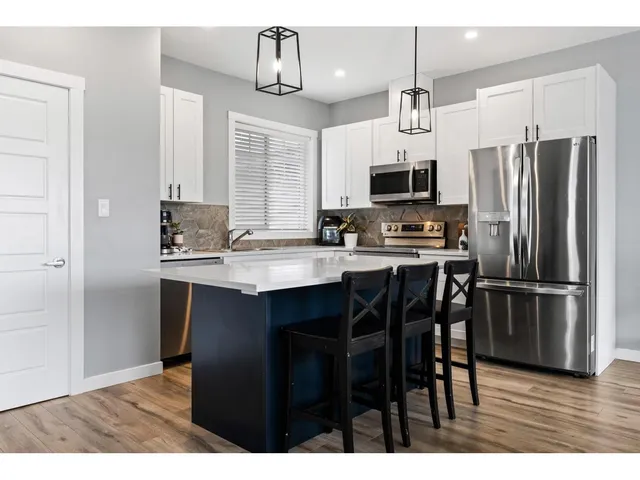 B - 9279 CARLETON STREET, Chilliwack 3