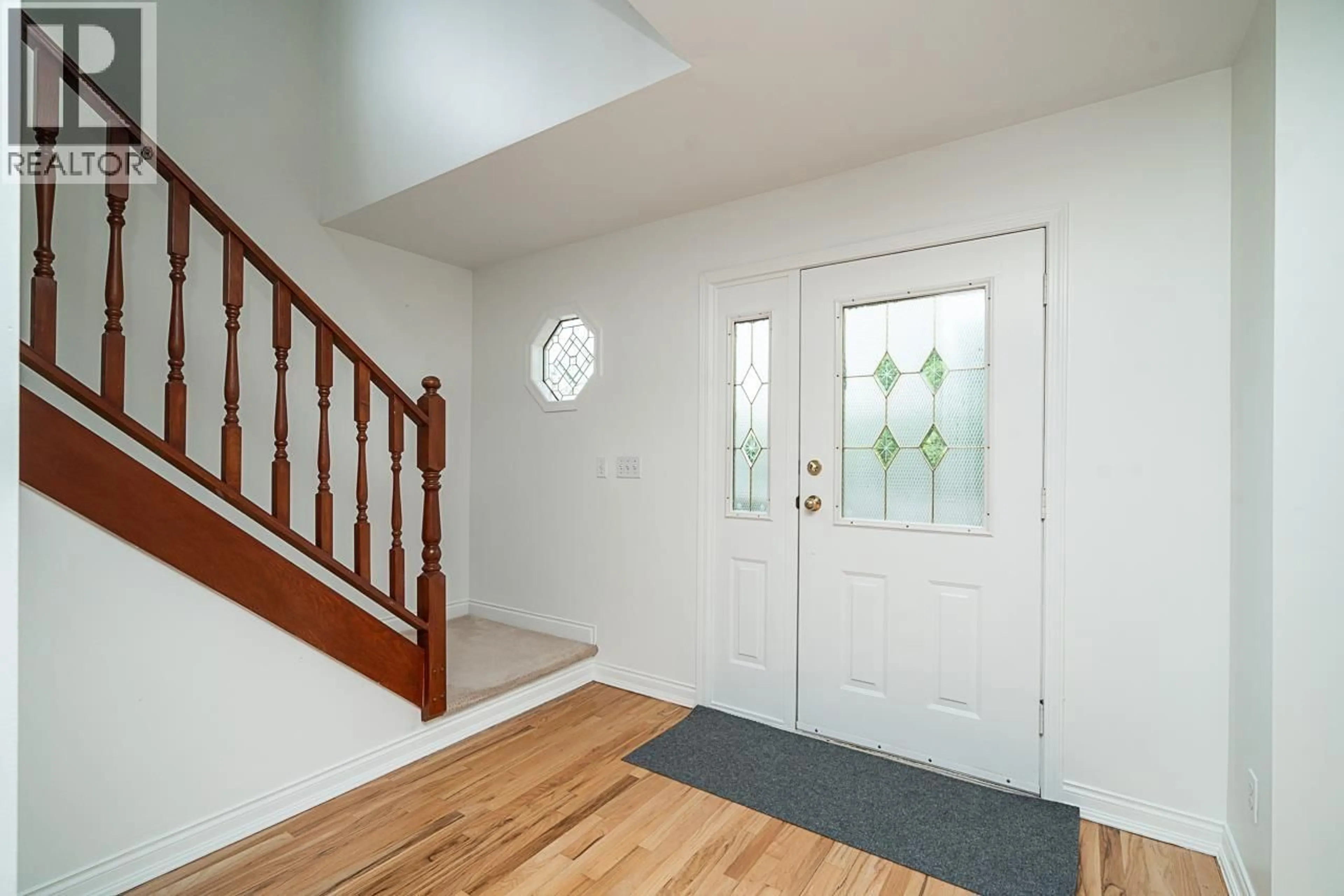 Indoor entryway for 2948 GRANT STREET, Vancouver British Columbia V5K3E7