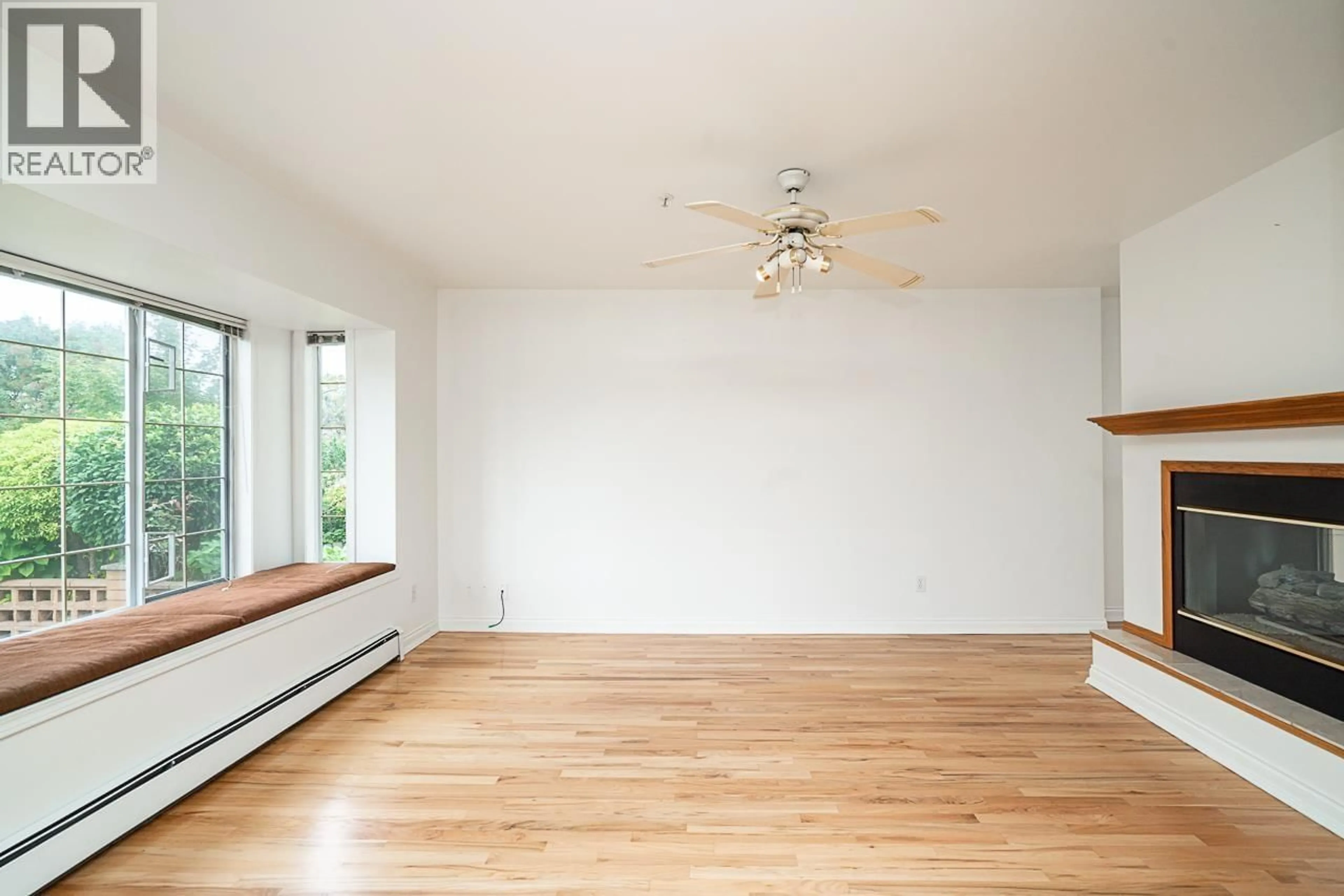 A pic of a room for 2948 GRANT STREET, Vancouver British Columbia V5K3E7