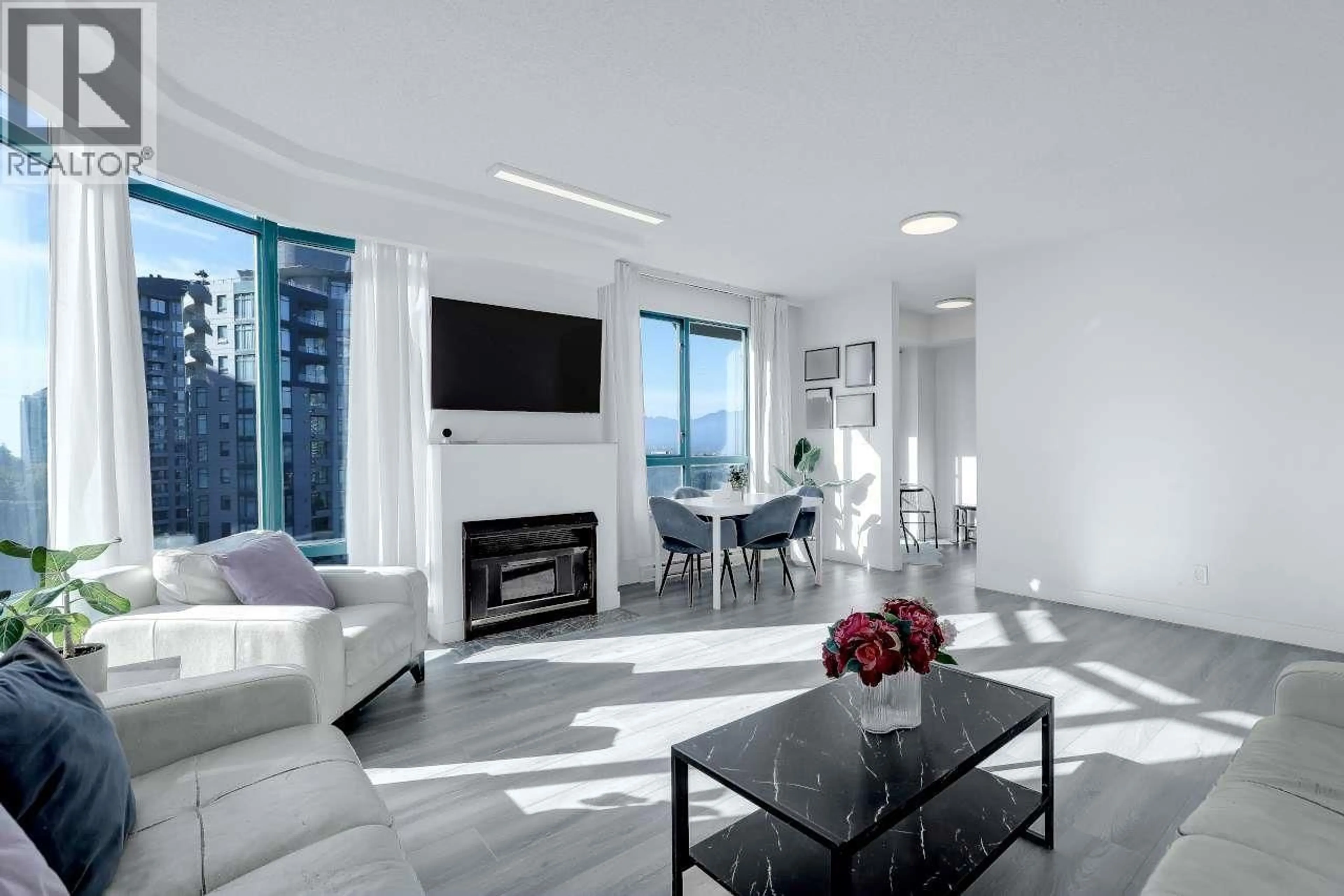 Living room with furniture, ceramic/tile floor for 1003 - 4603 HAZEL STREET, Burnaby British Columbia V5H4N1