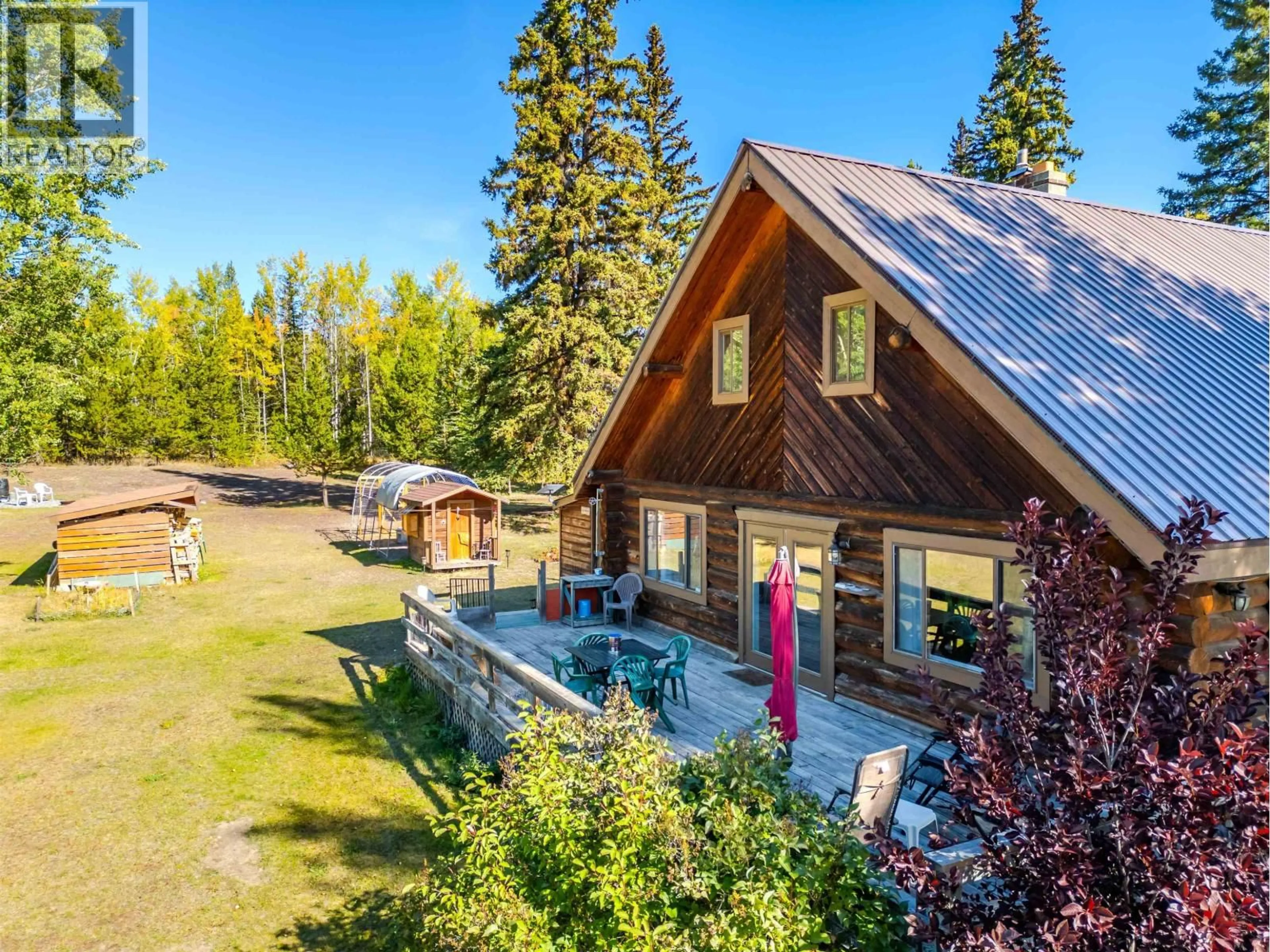 A pic from outside/outdoor area/front of a property/back of a property/a pic from drone, mountain view for 5975 LITTLE FORT 24 HIGHWAY, Lone Butte British Columbia V0K1X0