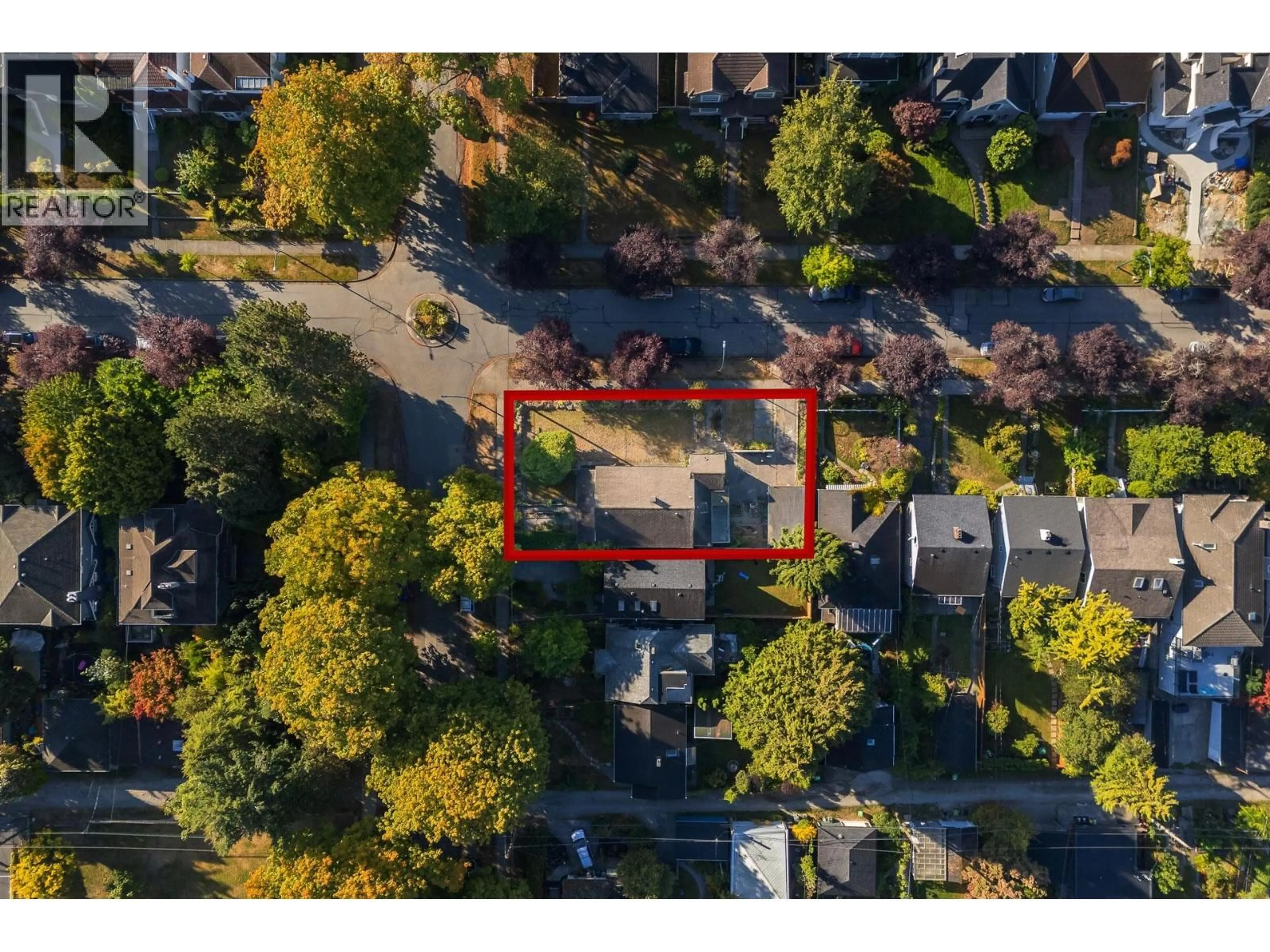 A pic from outside/outdoor area/front of a property/back of a property/a pic from drone, street for 505 PENTICTON STREET, Vancouver British Columbia V5K3L7
