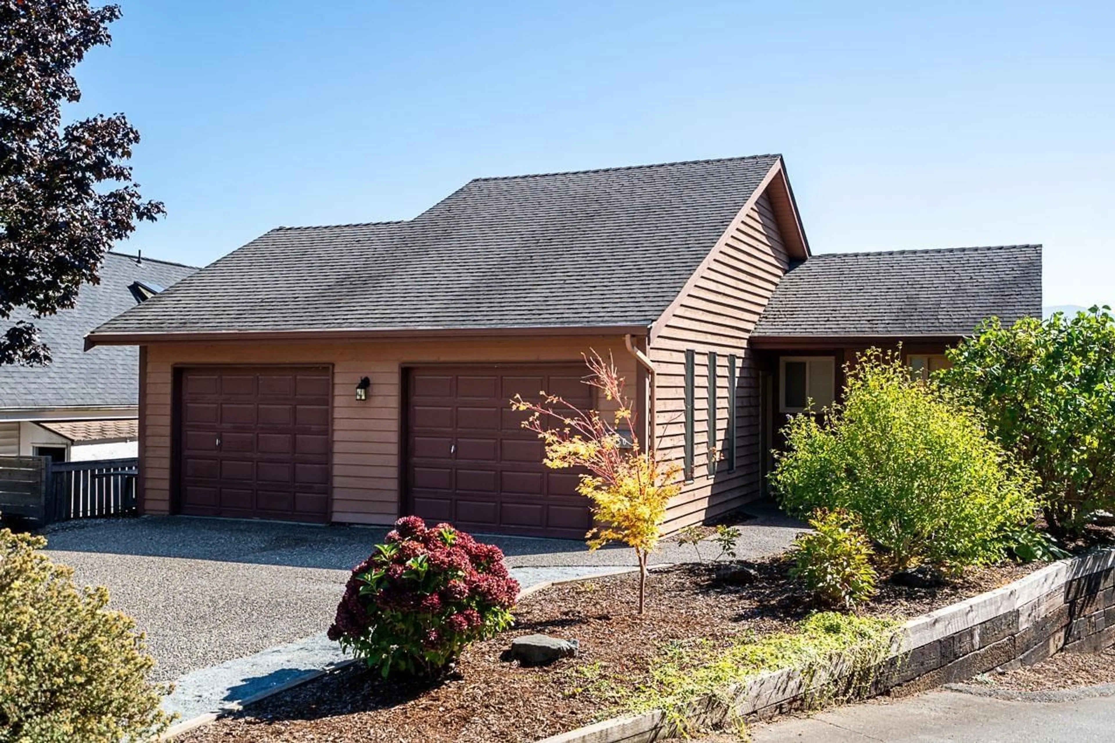 Home with brick exterior material, street for 35950 EAGLECREST PLACE, Abbotsford British Columbia V3G1E7