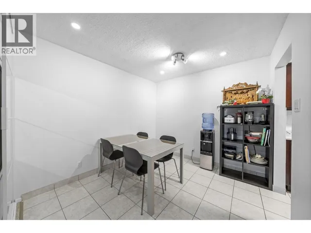 317 - 8511 ACKROYD ROAD, Richmond 4