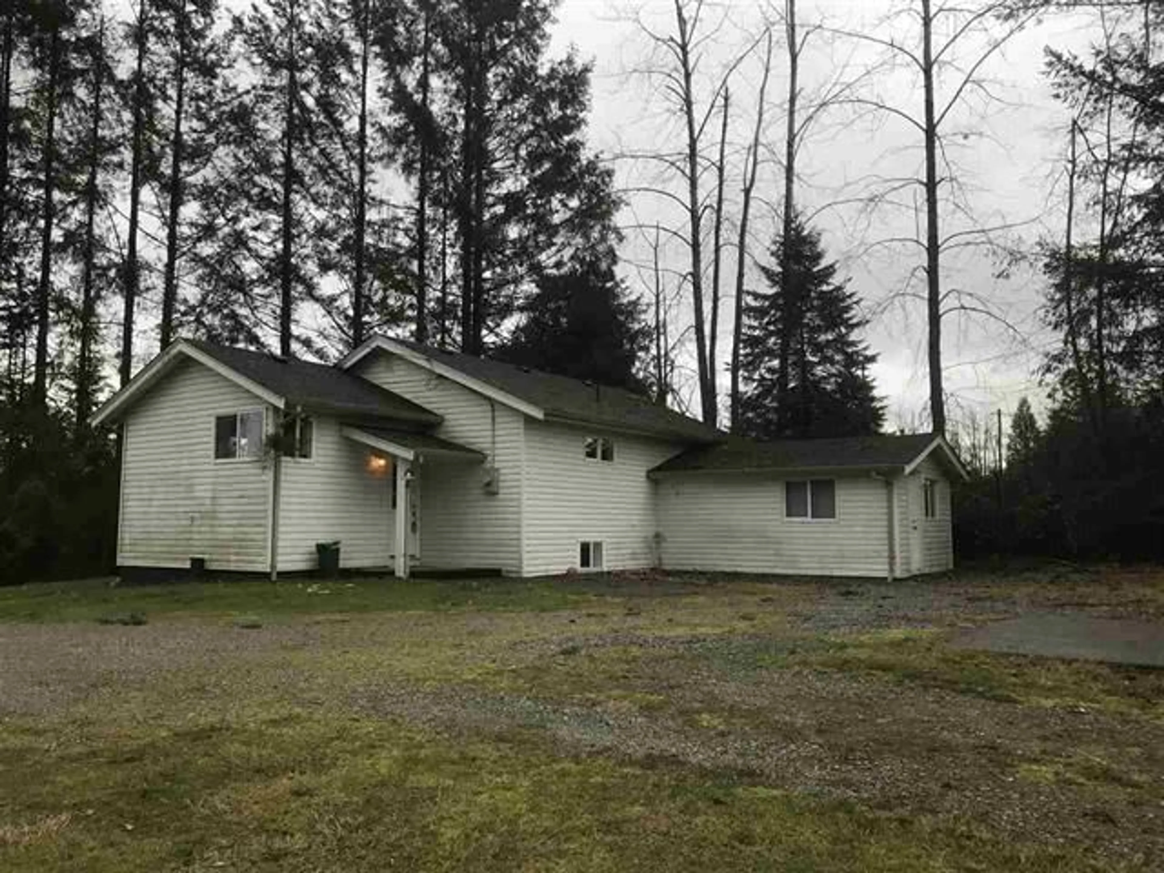 A pic from outside/outdoor area/front of a property/back of a property/a pic from drone, unknown for 8667 DEWDNEY TRUNK ROAD, Mission British Columbia V2V6Y2