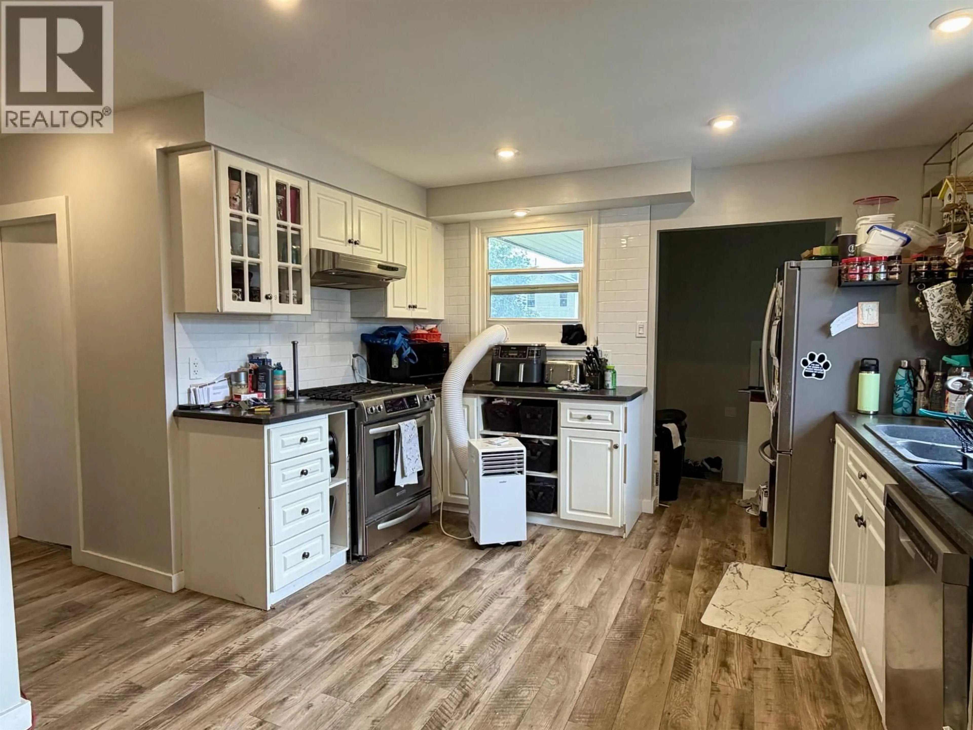 Open concept kitchen, unknown for 4735 SOUCIE AVENUE, Terrace British Columbia V8G2E9