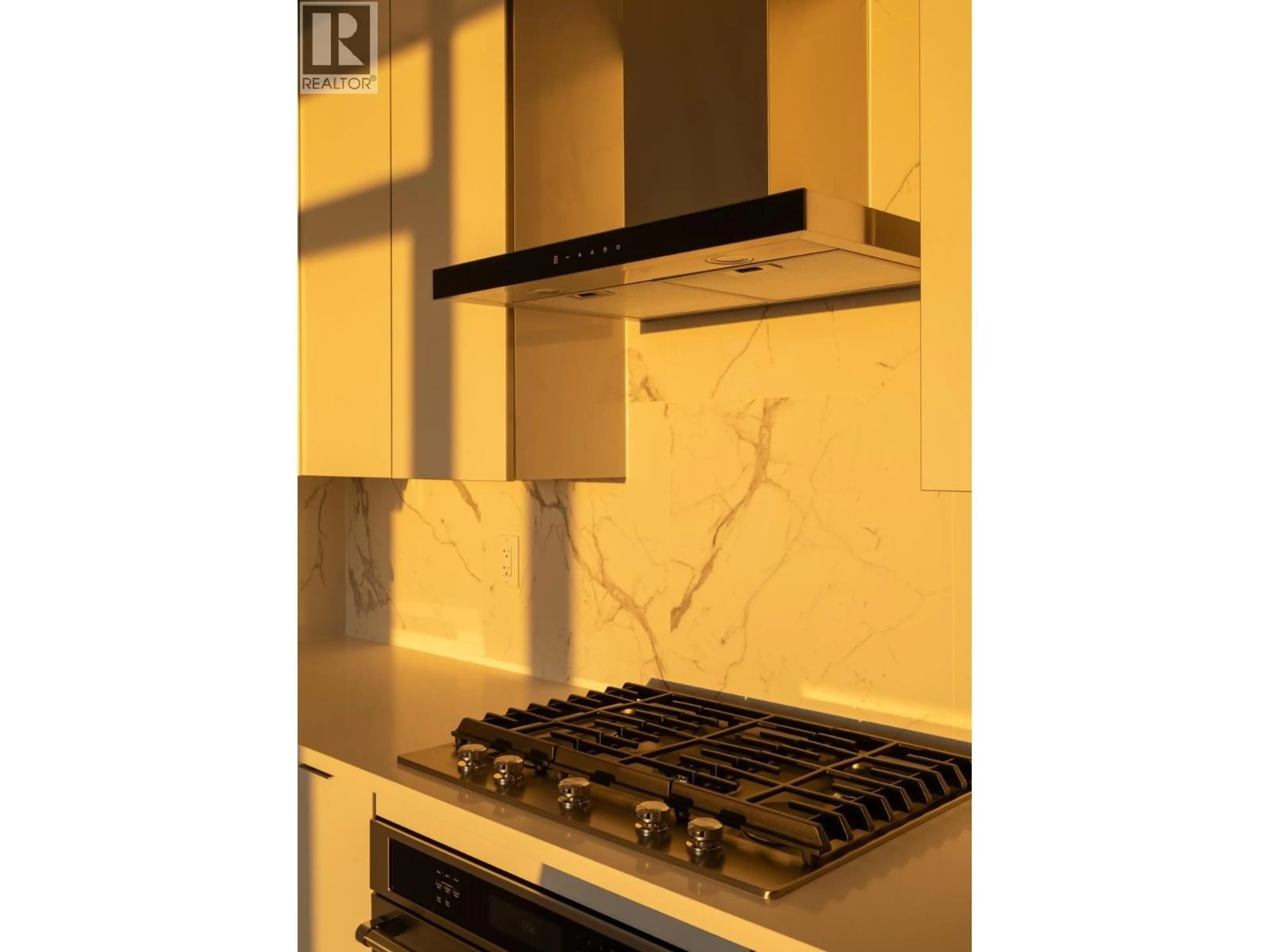 Standard kitchen, ceramic/tile floor for 2307 - 555 SYDNEY AVENUE, Coquitlam British Columbia V3K0G5