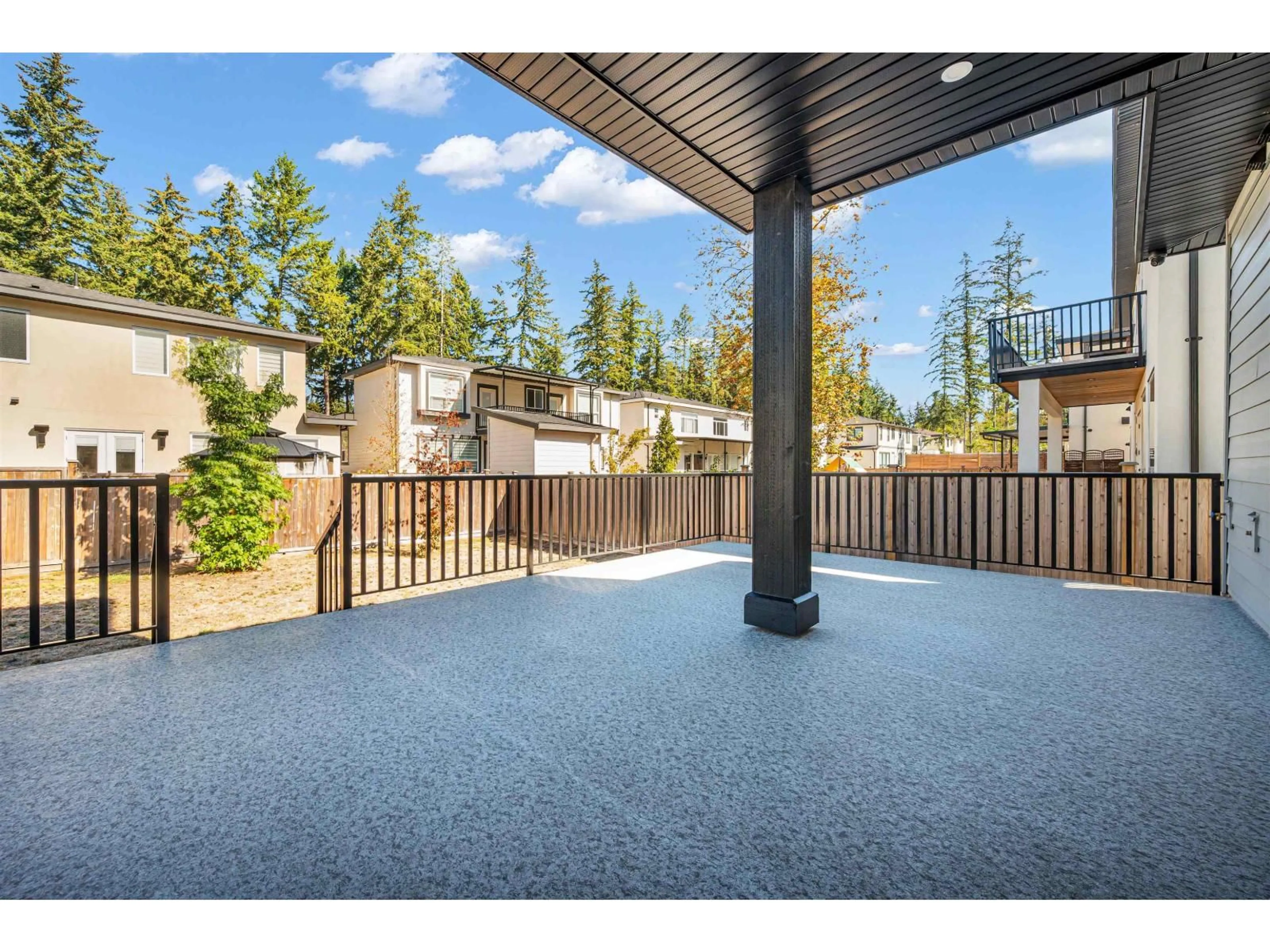 Patio, unknown for 20235 27 AVENUE, Langley British Columbia V2Z0B6