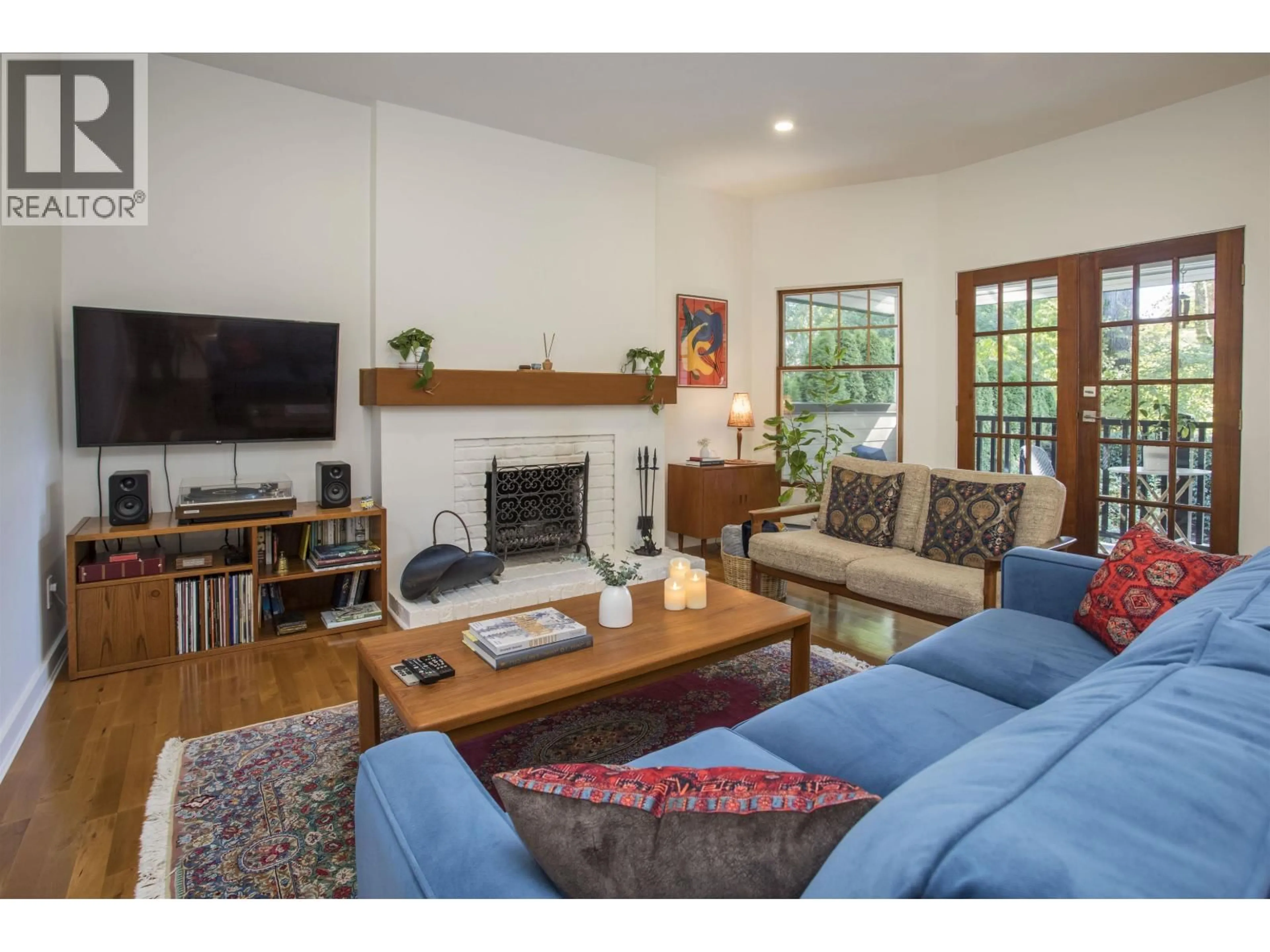 Living room with furniture, unknown for 1975 13TH AVENUE, Vancouver British Columbia V6J2H5