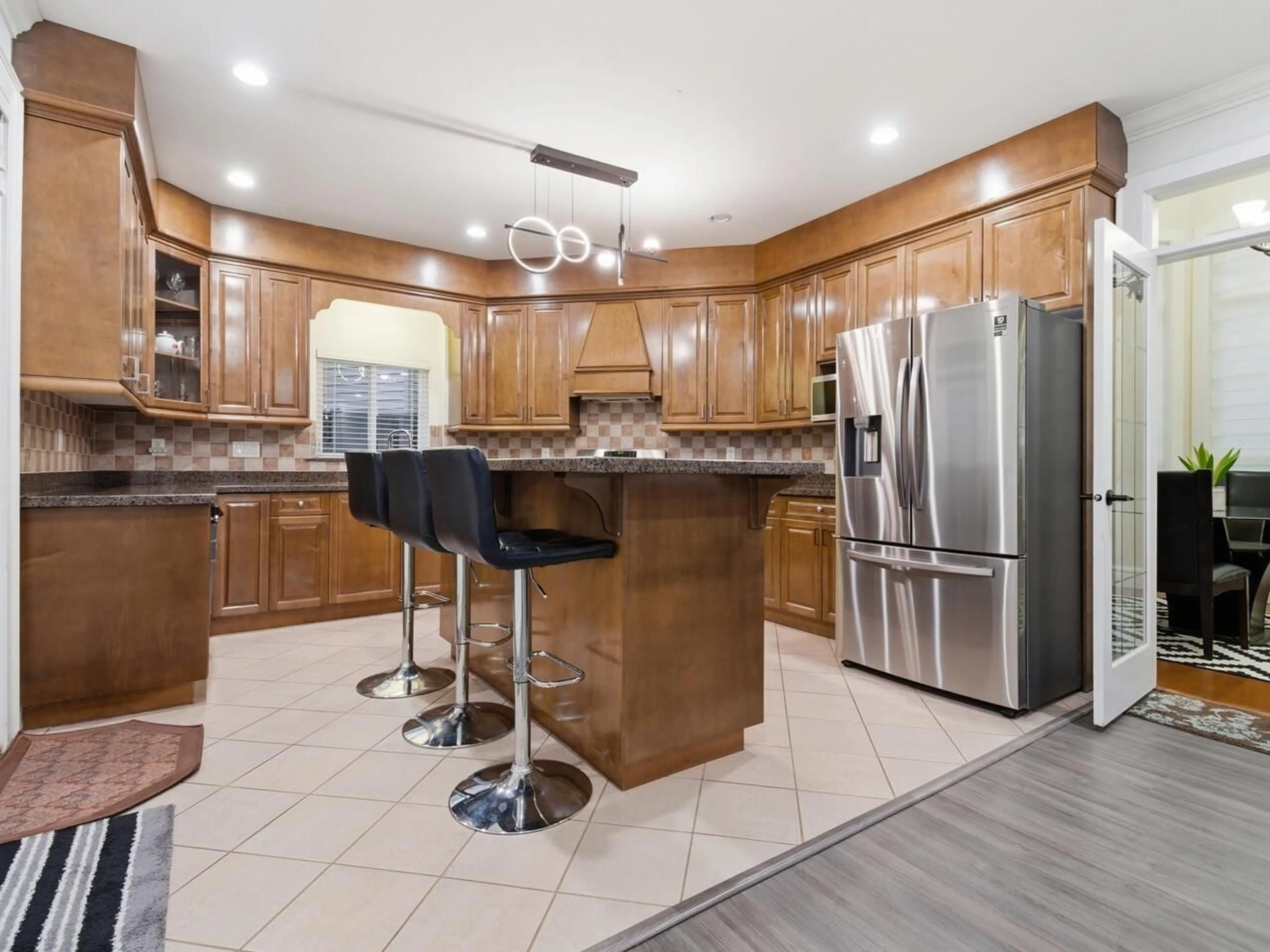 Open concept kitchen, ceramic/tile floor for 7855 112A STREET, Delta British Columbia V4C4Y4