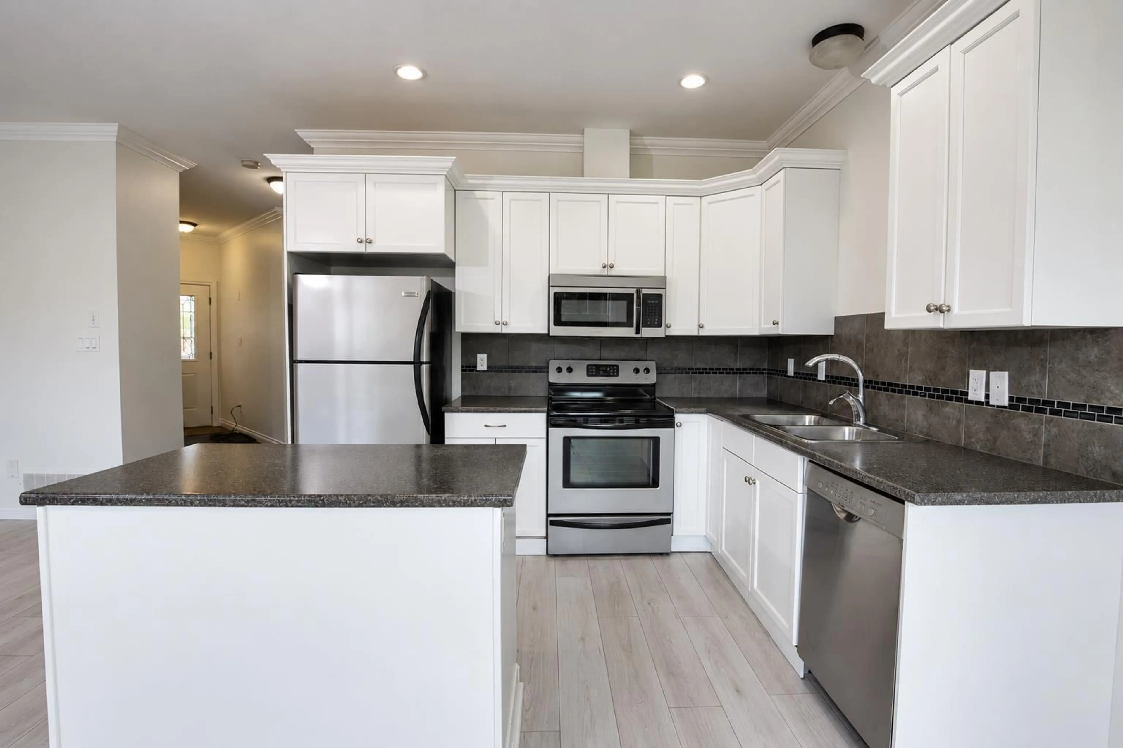 Open concept kitchen, unknown for 3 - 1854 HEATH ROAD, Agassiz British Columbia V0M1A0
