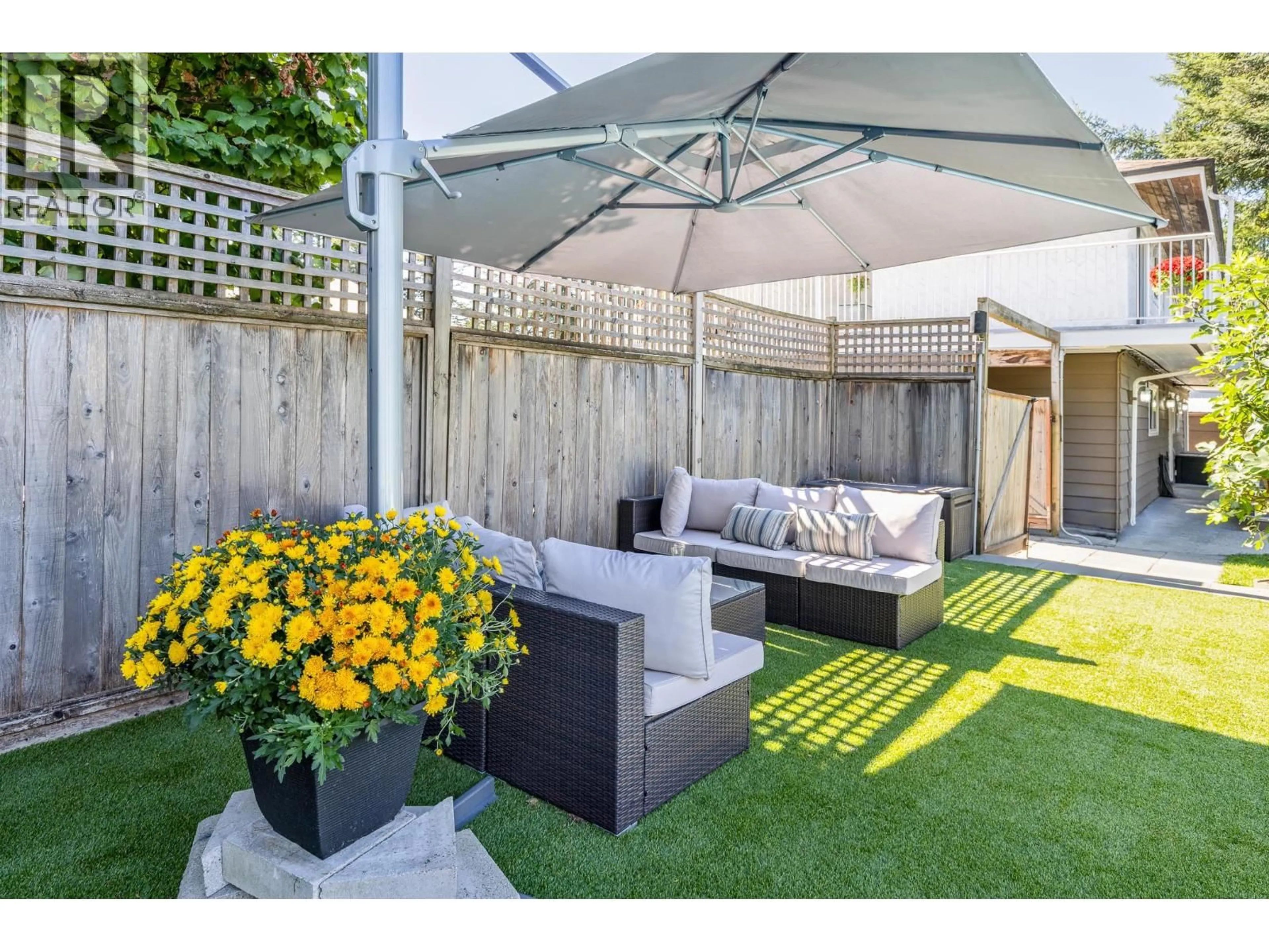 Patio, street for 781 PINEMONT AVENUE, Port Coquitlam British Columbia V3B5B7