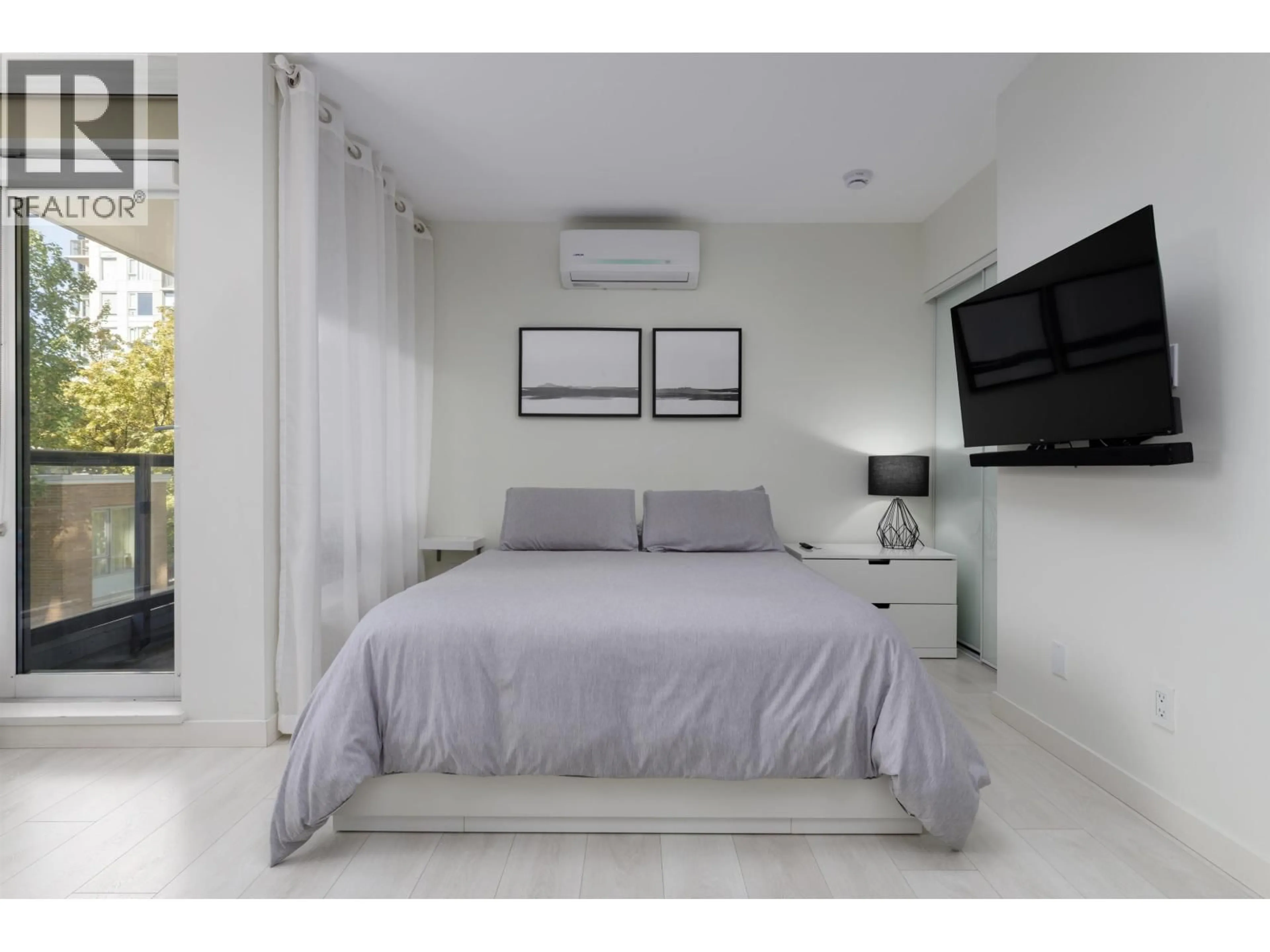 Bedroom with bed, unknown for 301 - 928 BEATTY STREET, Vancouver British Columbia V6Z3G6