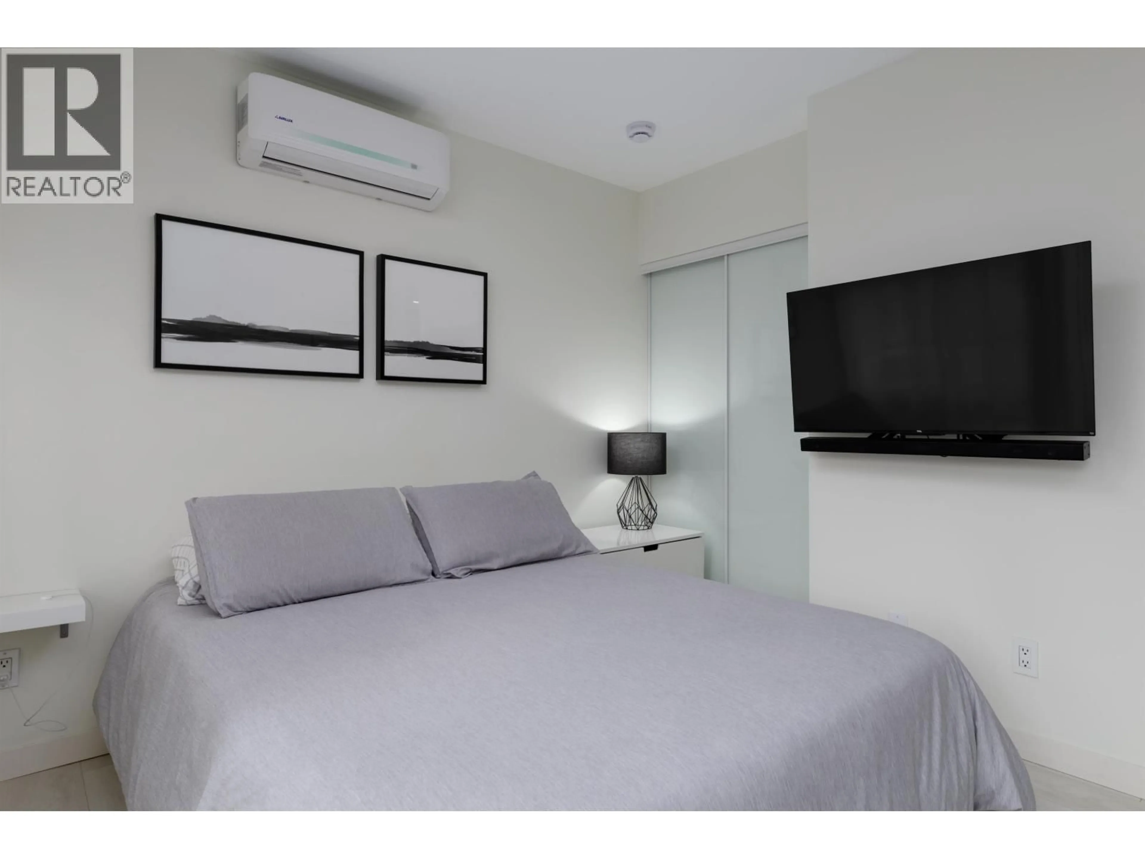 Bedroom with bed, unknown for 301 - 928 BEATTY STREET, Vancouver British Columbia V6Z3G6