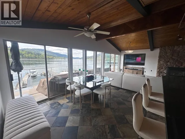 1132 ALDERSIDE ROAD, Port Moody 2