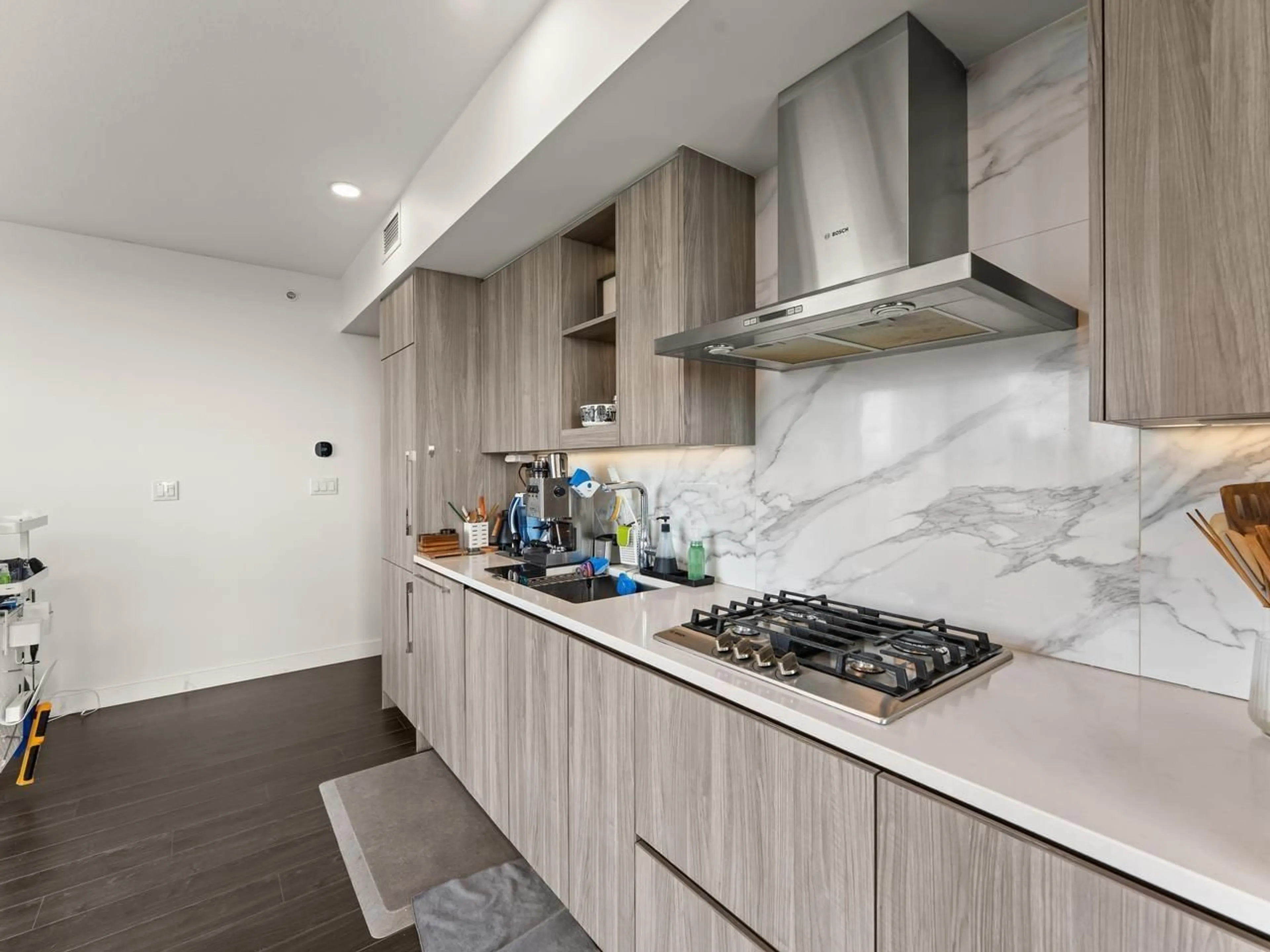 Contemporary kitchen, ceramic/tile floor for 2702 - 9887 WHALLEY BOULEVARD, Surrey British Columbia V3T0P4