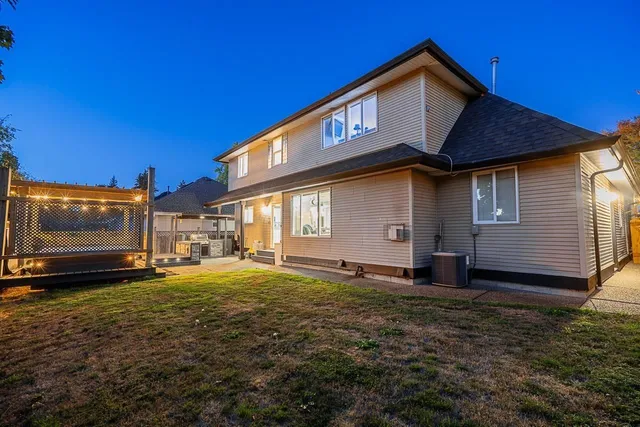 6069 170 STREET, Surrey 3
