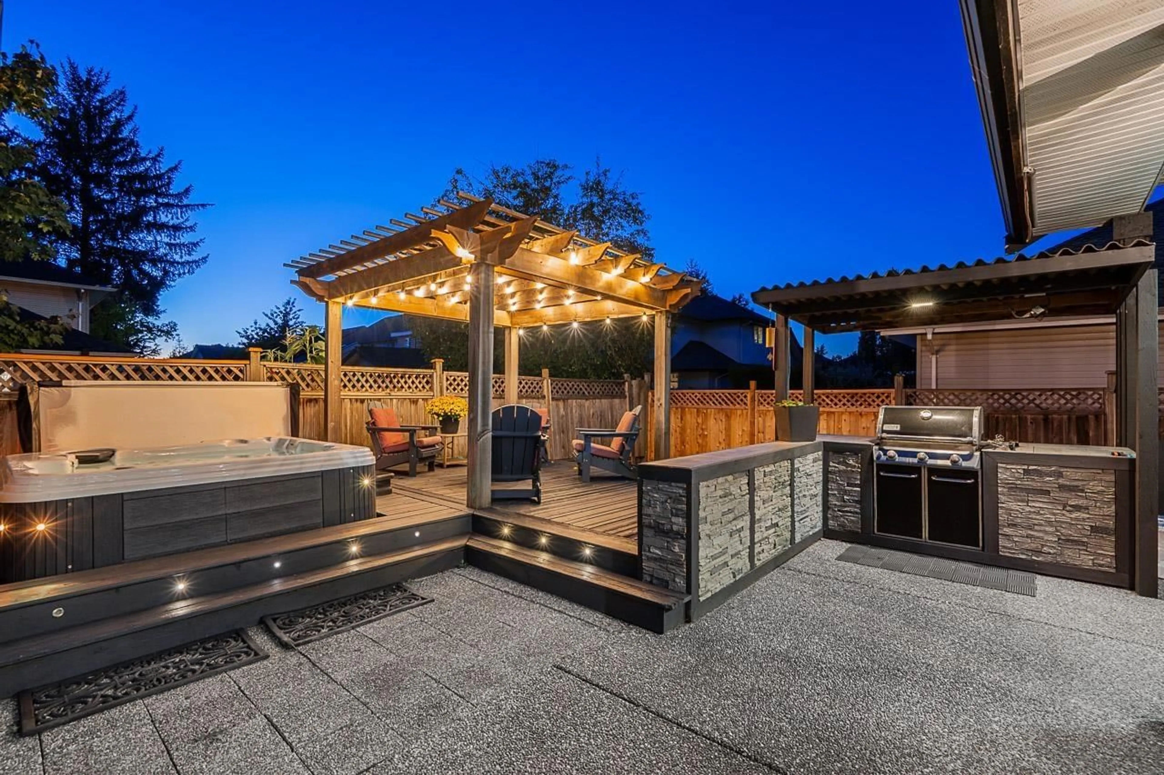 Patio, street for 6069 170 STREET, Surrey British Columbia V3S3Y7