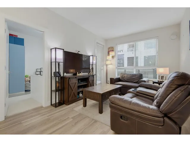 108 - 20356 72B AVENUE, Langley 5