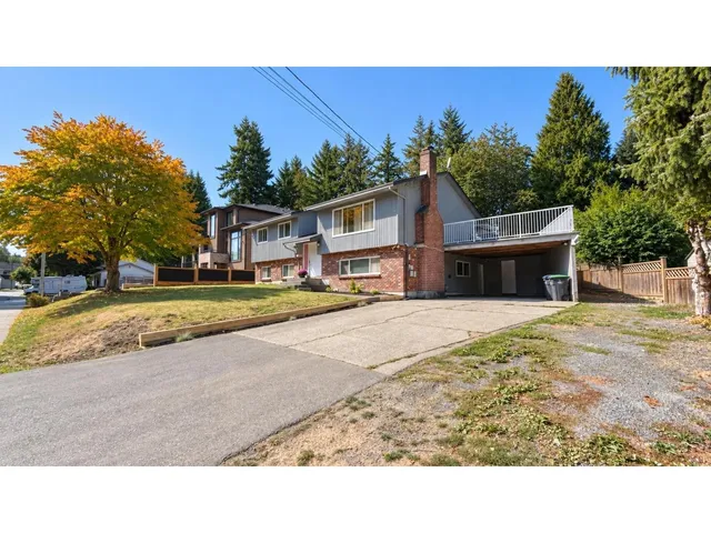 7545 143 STREET, Surrey 2