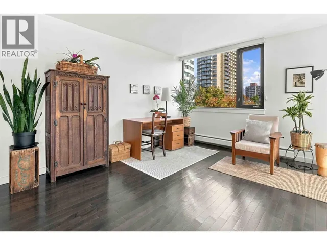 605 - 1725 PENDRELL STREET, Vancouver 4