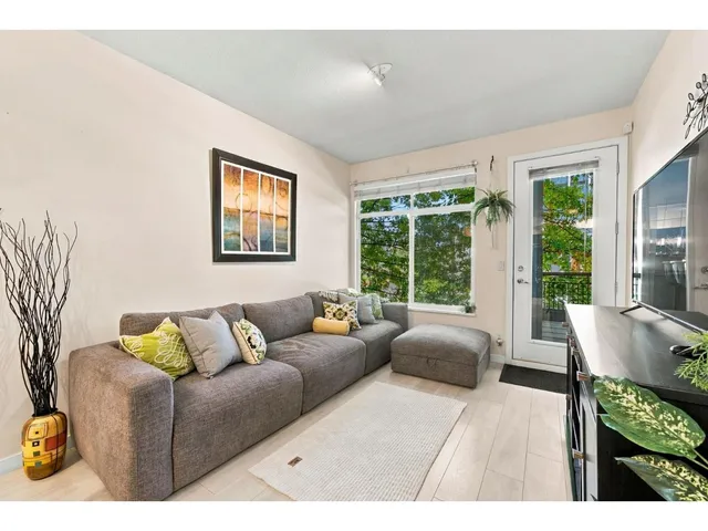 206 - 10499 UNIVERSITY DRIVE, Surrey 2