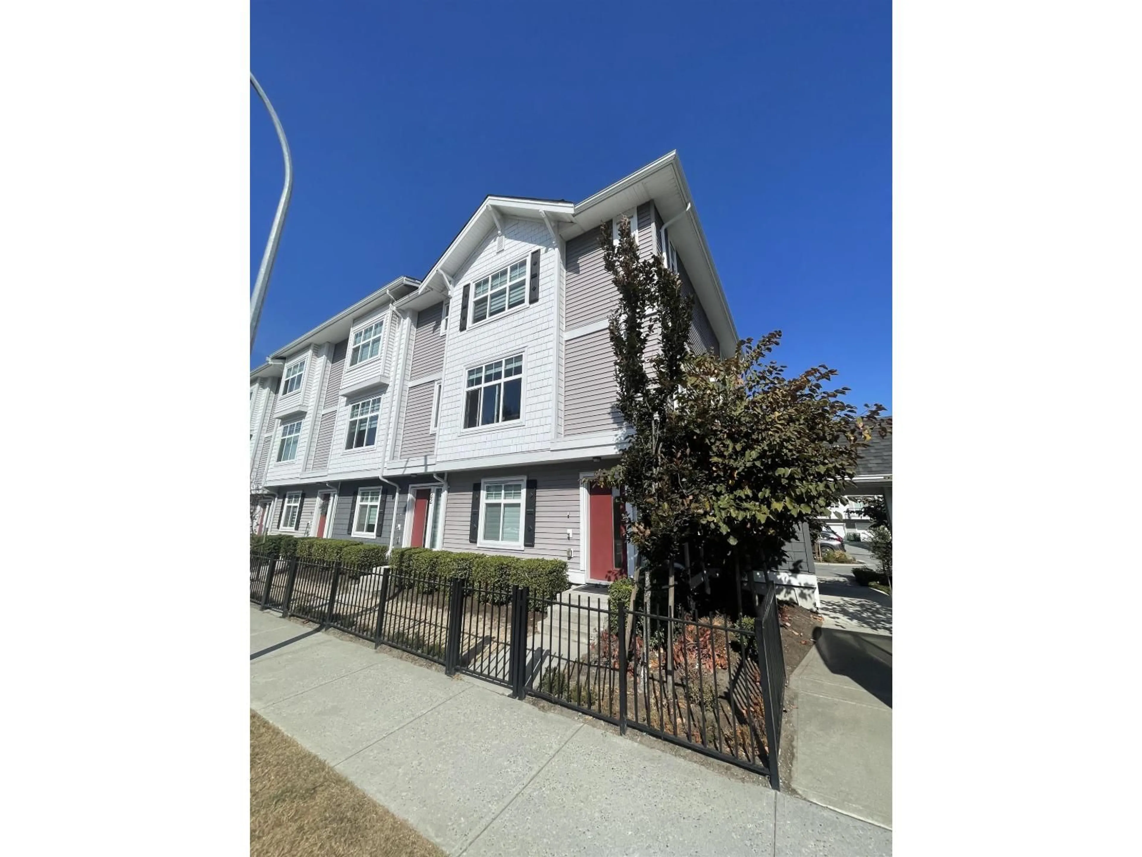 Unknown for 23 - 2033 MCKENZIE ROAD, Abbotsford British Columbia V2S3Z6