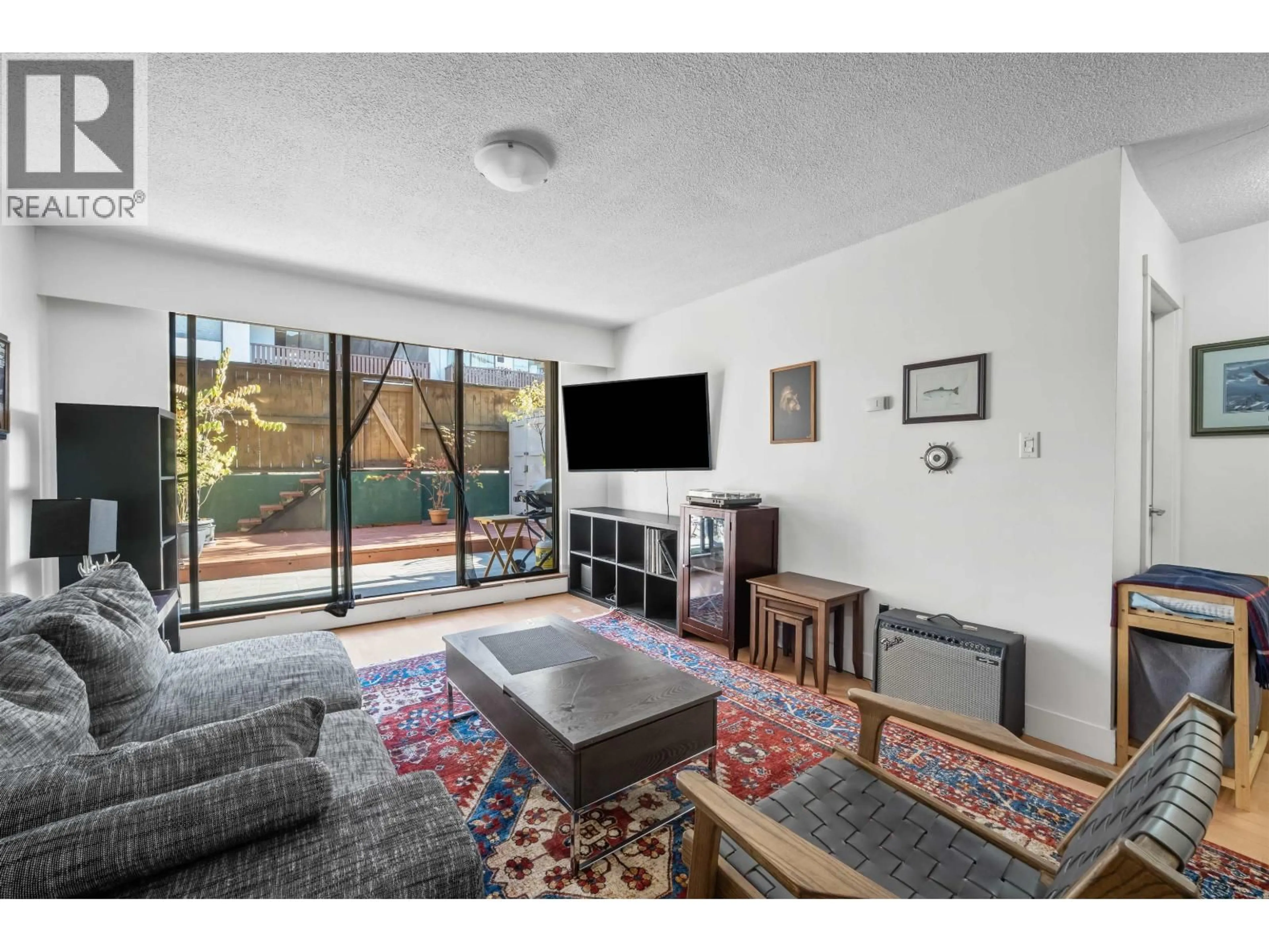 Living room with furniture, unknown for 115 - 170 3RD STREET, North Vancouver British Columbia V7L1E6