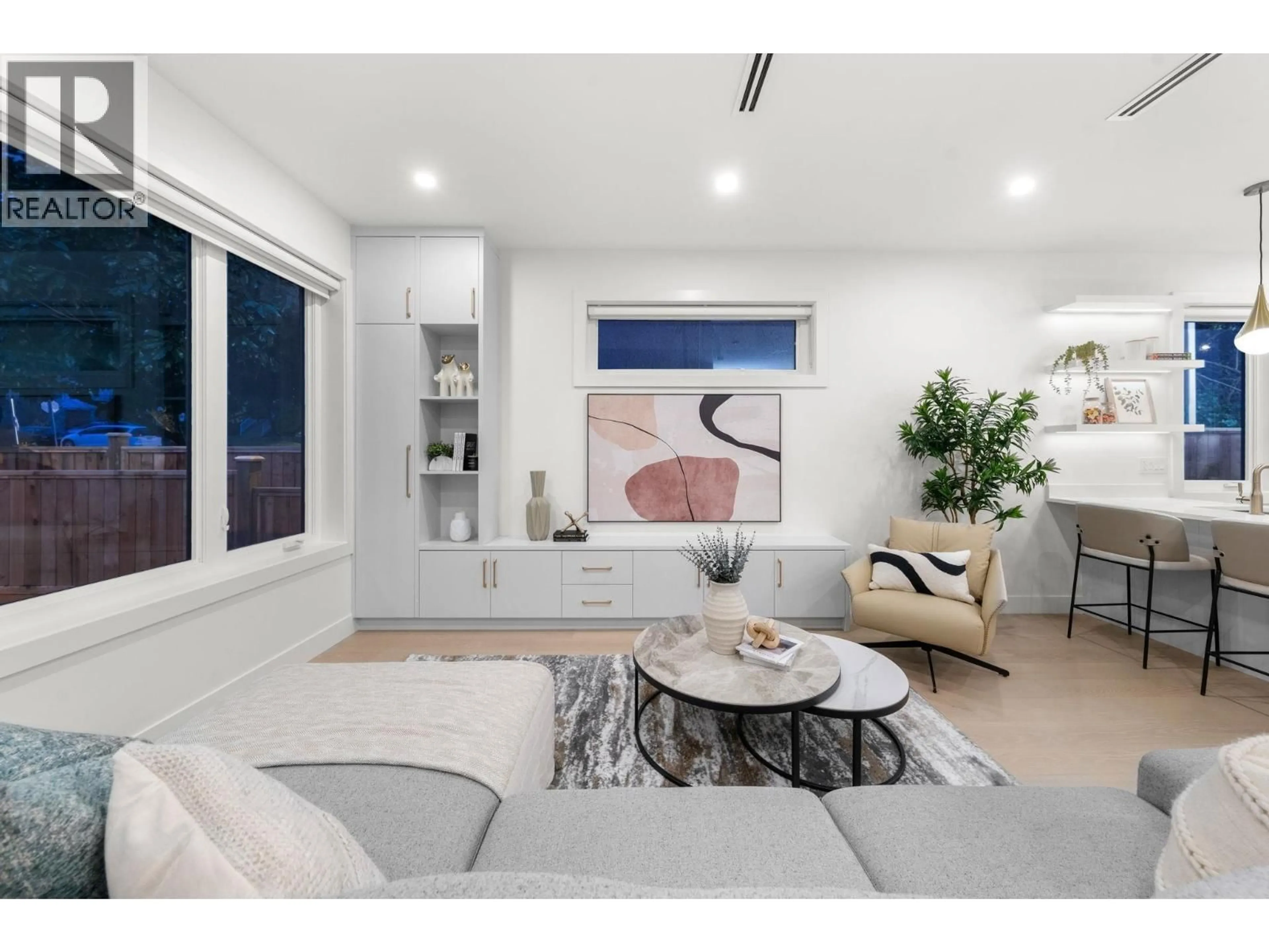 Living room with furniture, unknown for 1 - 1582 2ND AVENUE, Vancouver British Columbia V5N1C7