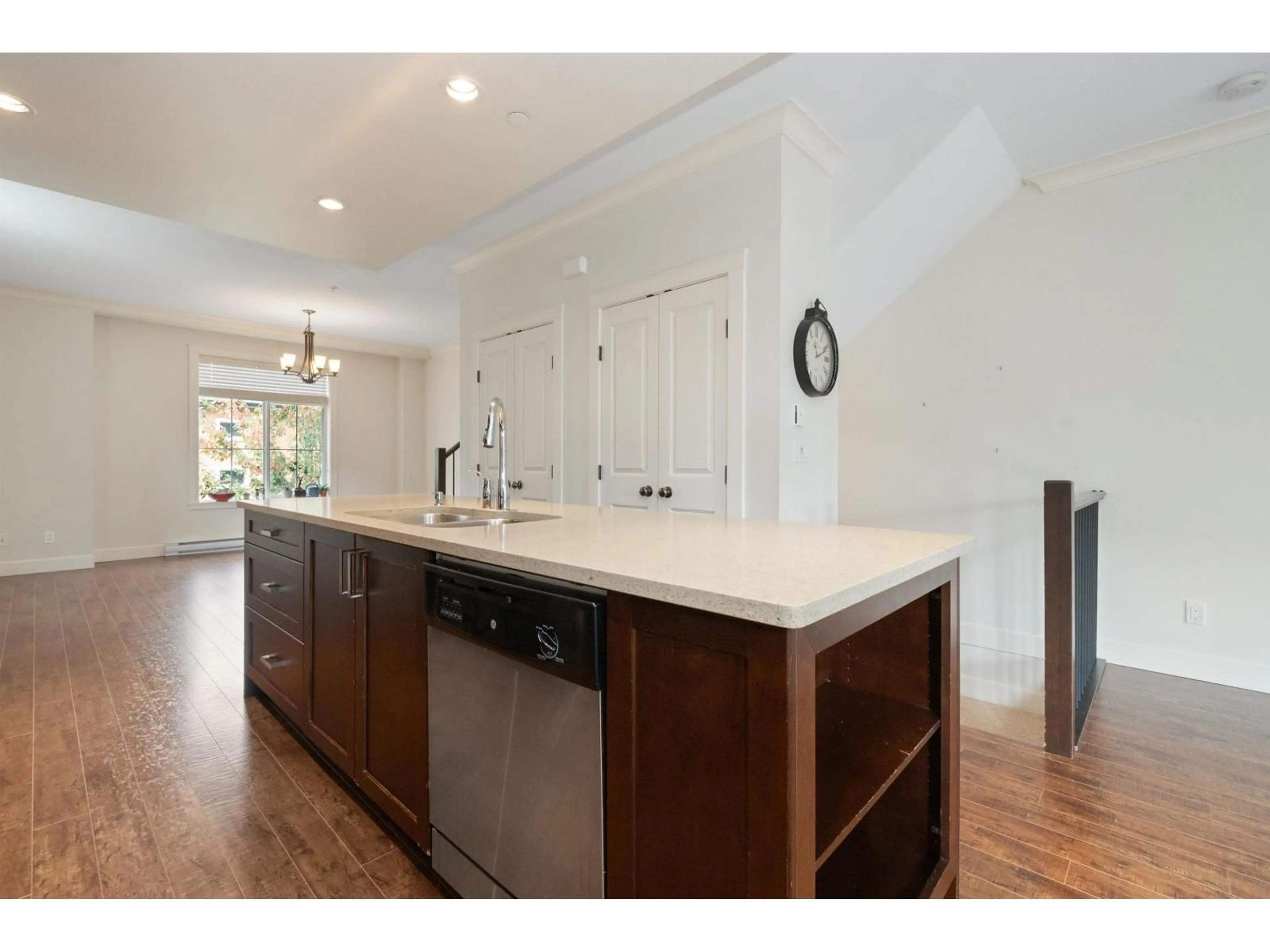 Open concept kitchen, unknown for 26 - 45290 SOOWAHLIE CRESCENT, Chilliwack British Columbia V2R0S6