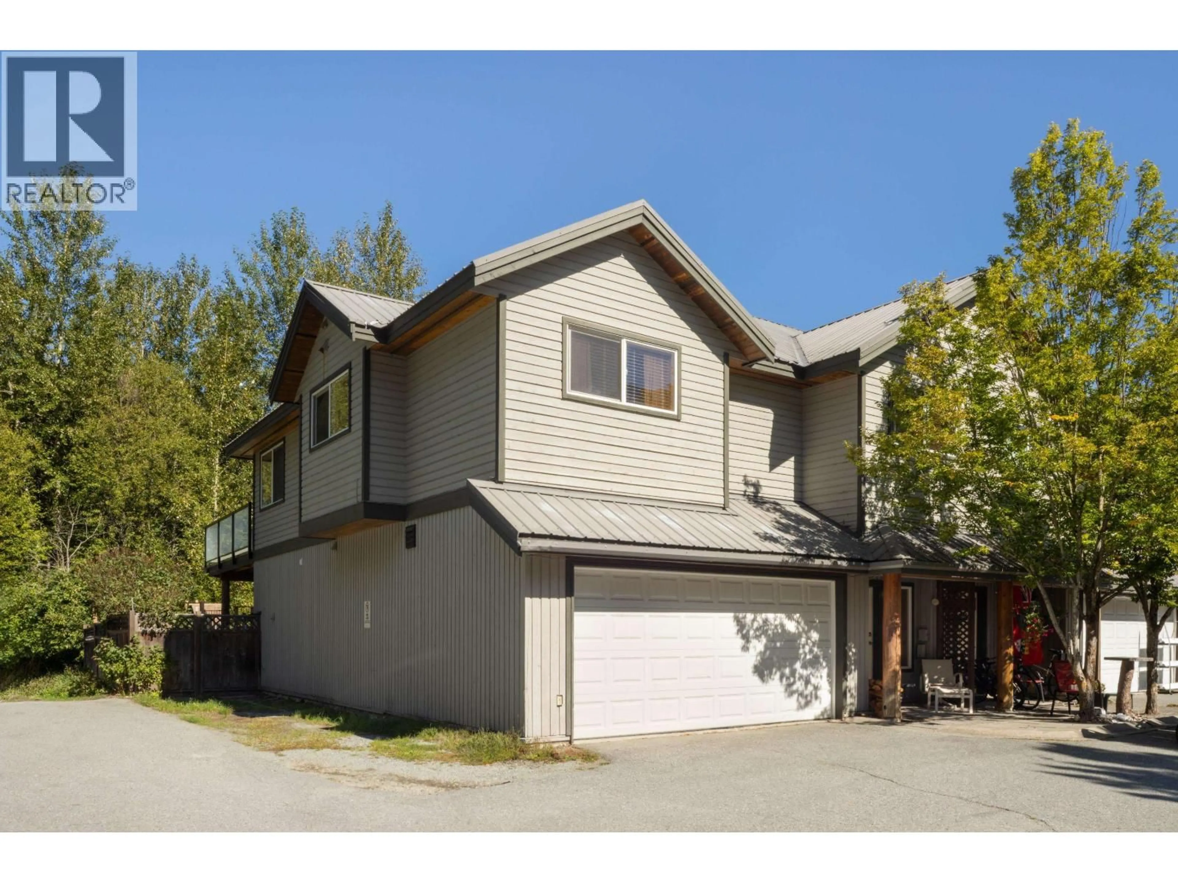 Home with vinyl exterior material, street for 6 - 7467 PROSPECT STREET, Pemberton British Columbia V0N2L1