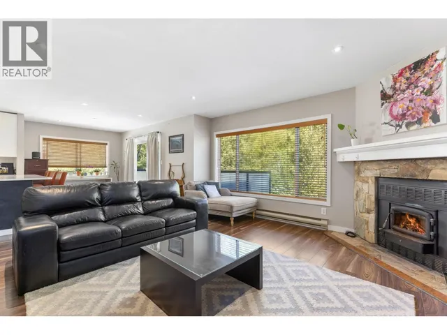 6 - 7467 PROSPECT STREET, Pemberton 4