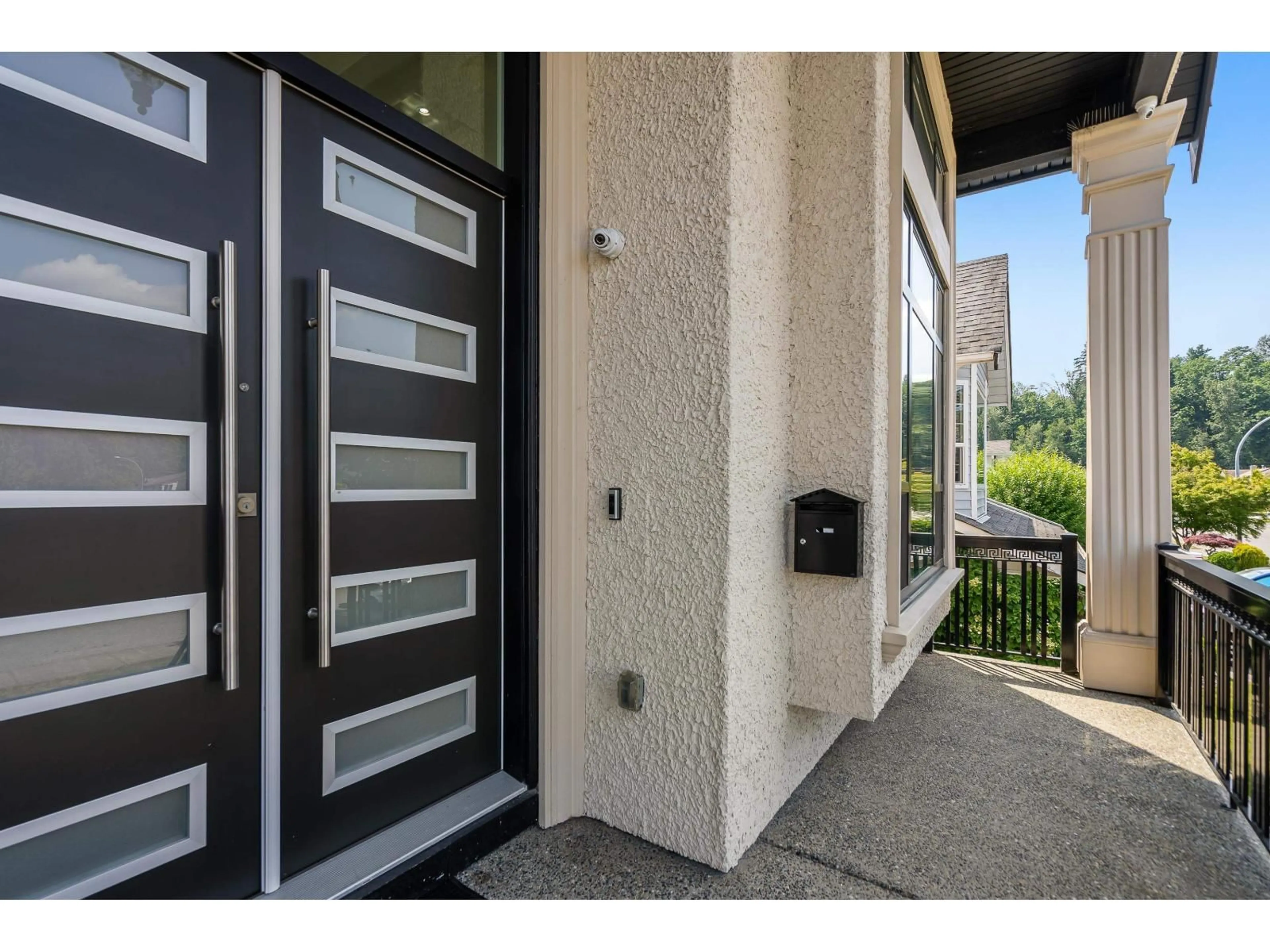 Indoor entryway for 31928 MAYNE AVENUE, Abbotsford British Columbia V2T4W9