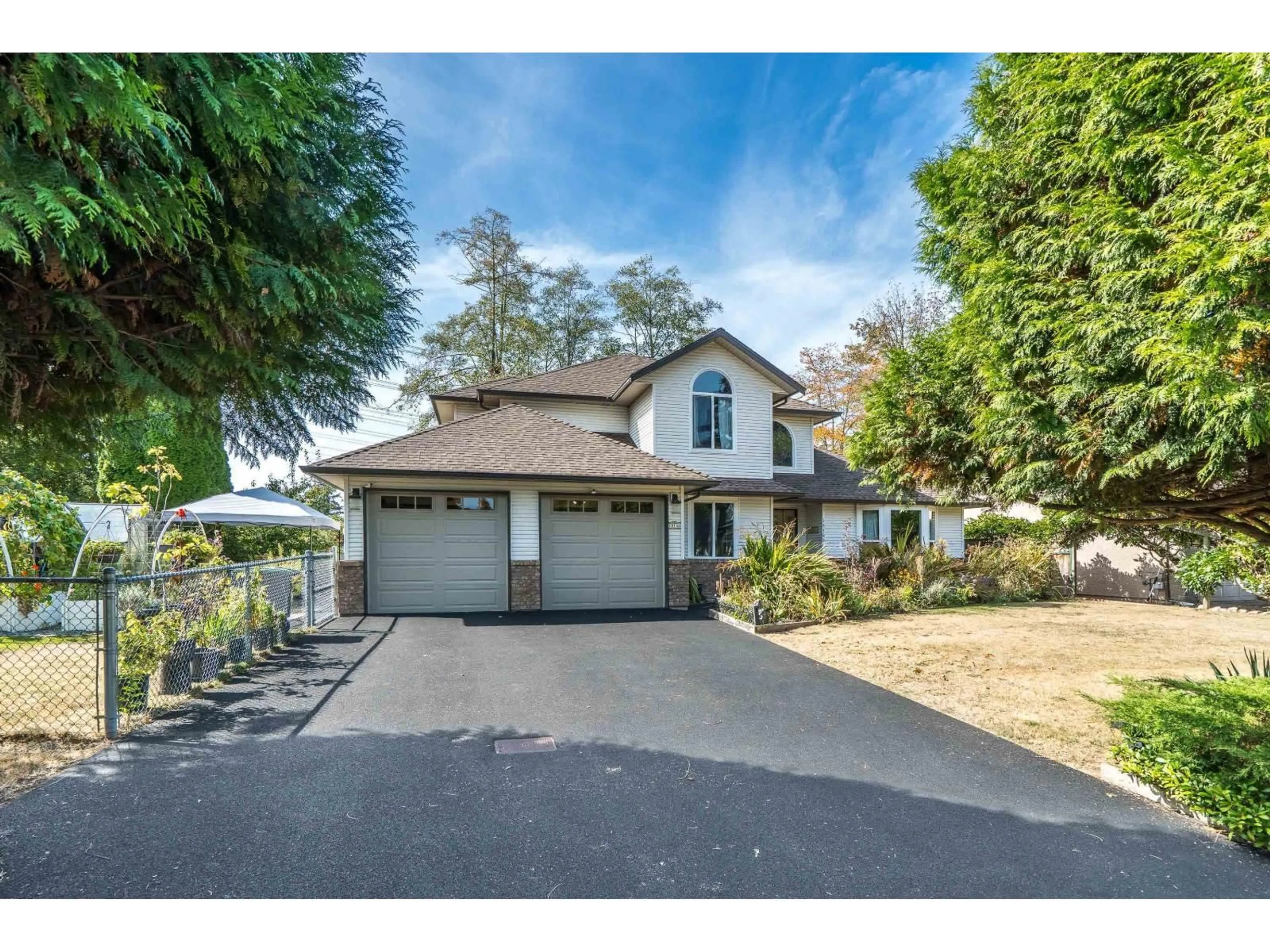 A pic from outside/outdoor area/front of a property/back of a property/a pic from drone, street for 18156 CLAYTONWOOD CRESCENT, Surrey British Columbia V3S7T5