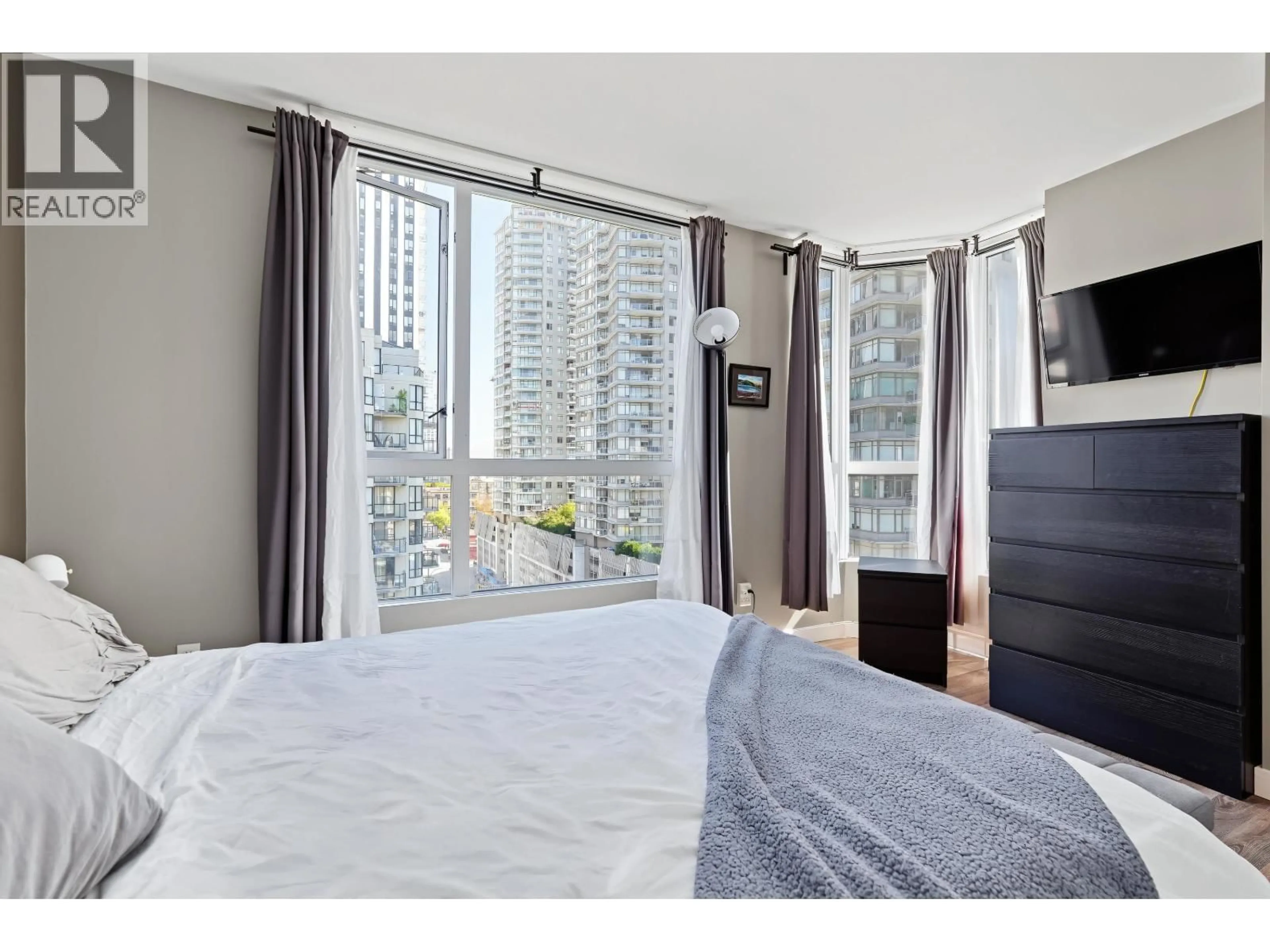Bedroom with bed, unknown for 1105 - 55 TENTH STREET, New Westminster British Columbia V3M6R5