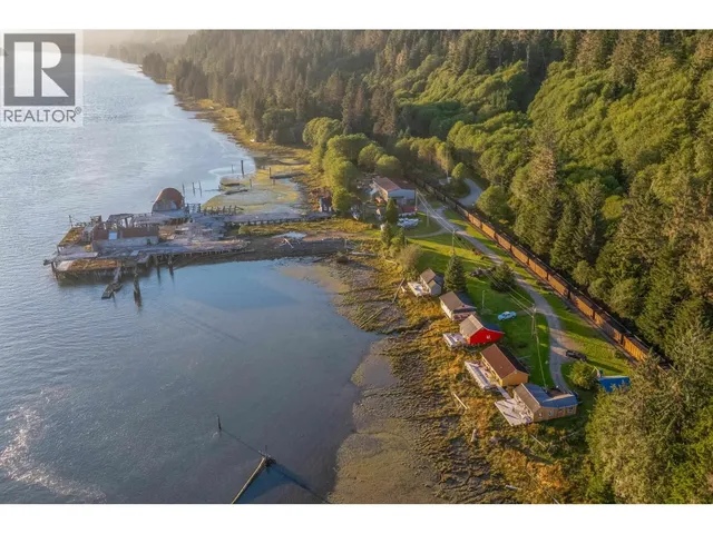 DL - 44 CASSIAR DRIVE, Port Edward 2