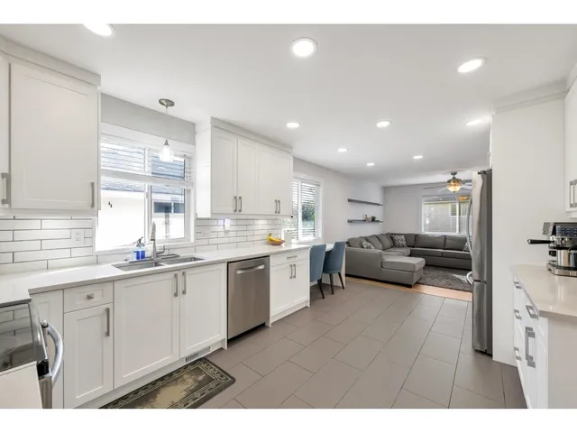 3149 GOLDFINCH STREET, Abbotsford 5